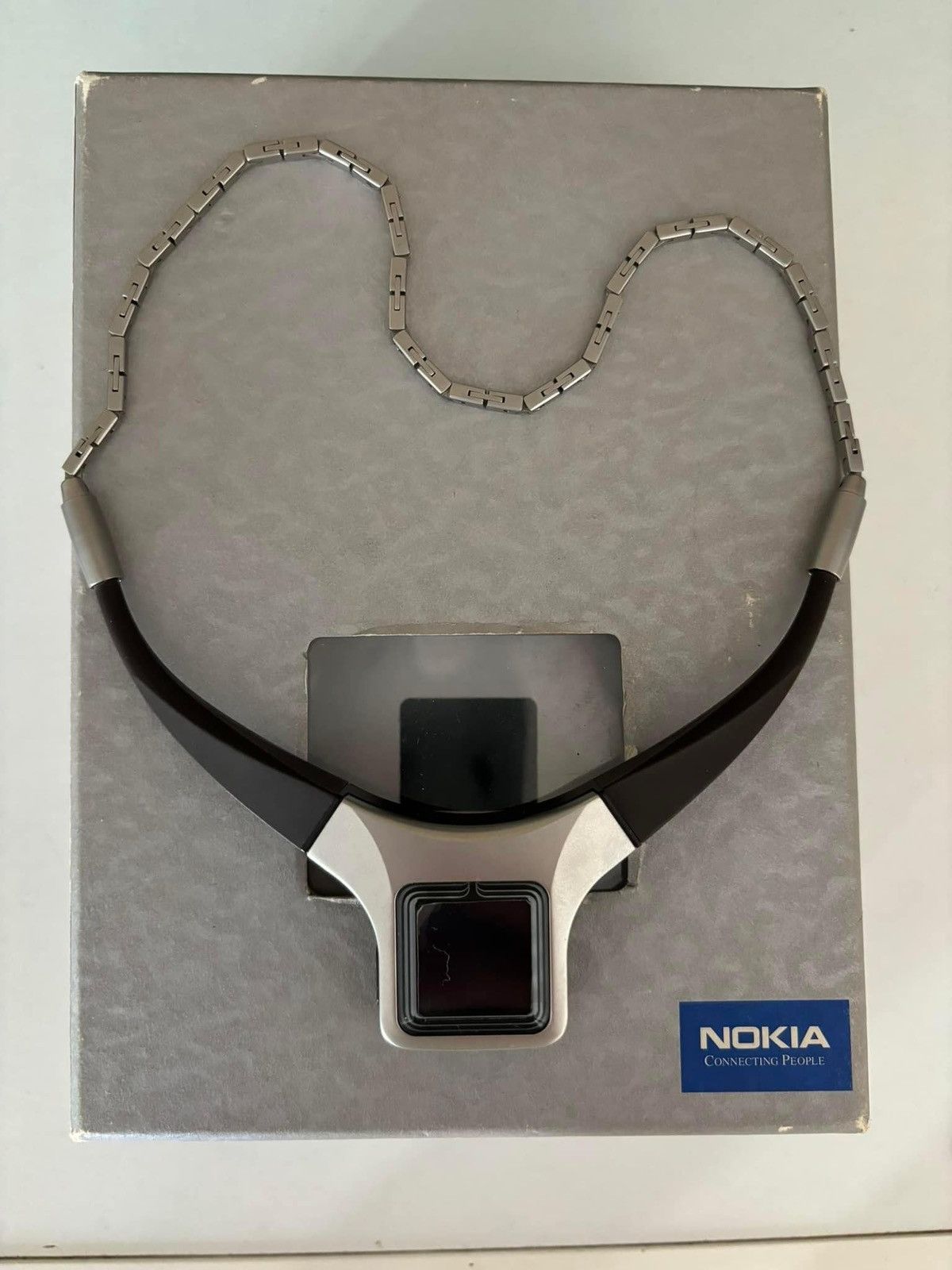 Vintage Nokia Medallion 1 necklace (2002) | Grailed