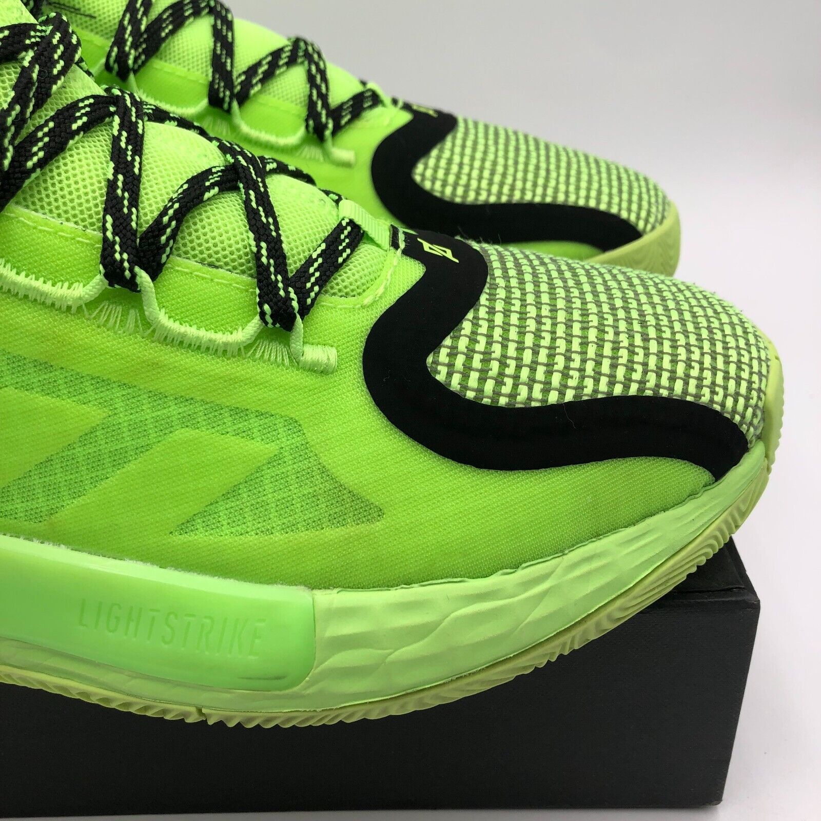 Adidas Size 8.5 - adidas D Rose 11 Signal Green Size US 8.5 / EU 41-42 - 14 Thumbnail