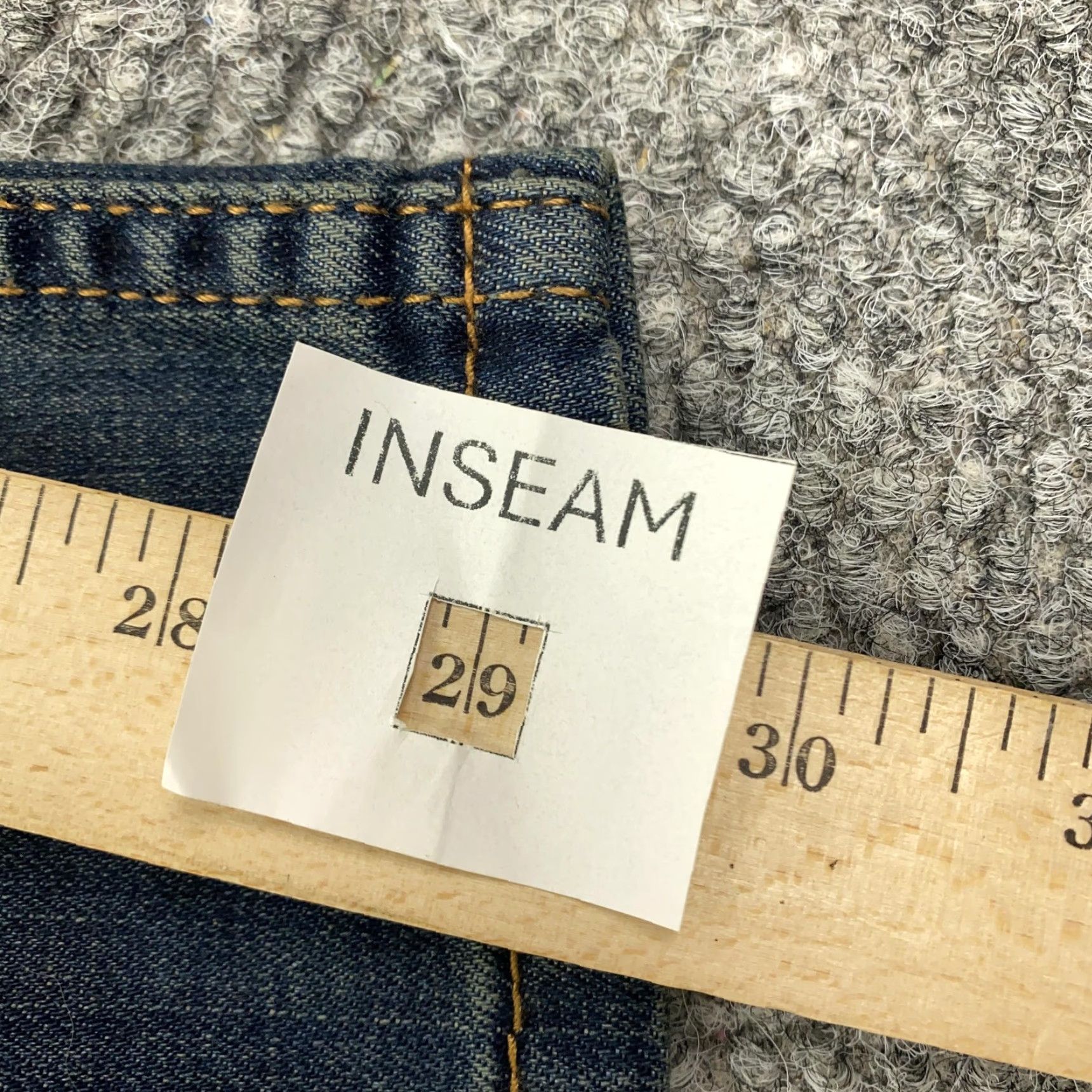 Levi's VINTAGE? No — Levi's 559 Relaxed Straight Jeans Men 42x29 Blue Medium Wash Denim Pants 559 Relaxed Straight Zip Pockets Mens Regular 42 Inseam 29" Size US 42 / EU 58 - 5 Thumbnail