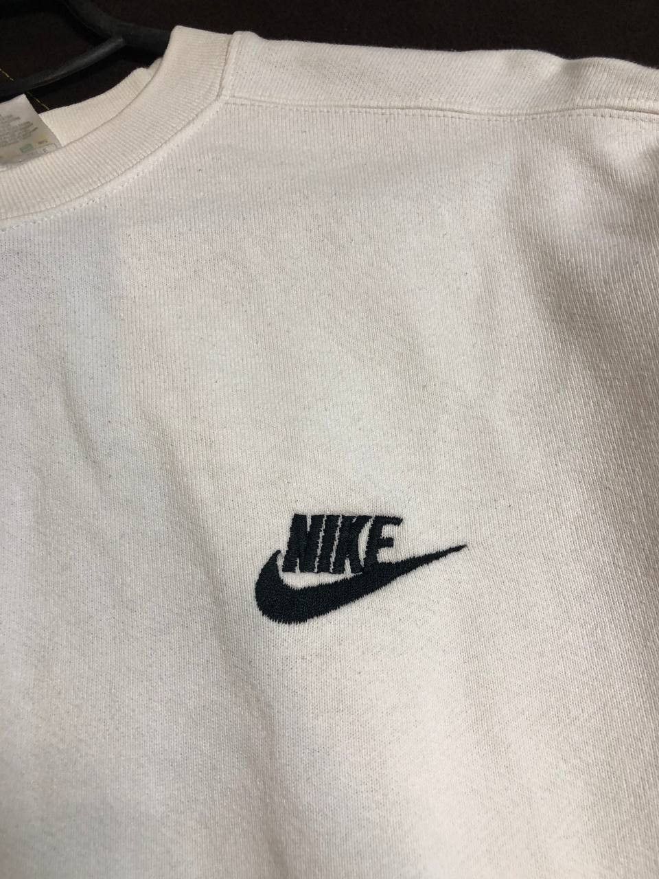 Nike Vintage Nike Crewneck Sweatshirt White basic logo 90s Size US M / EU 48-50 / 2 - 4 Thumbnail