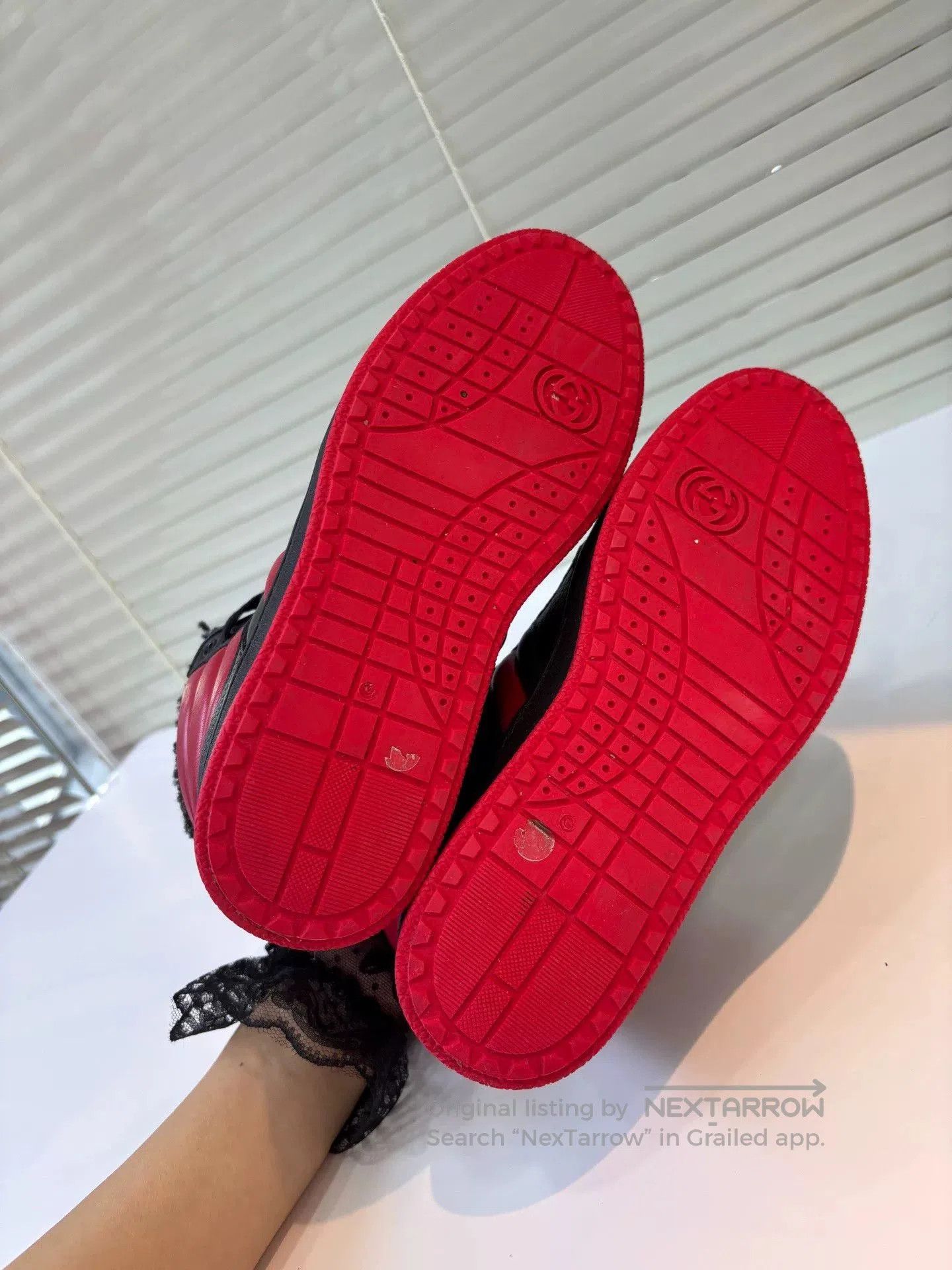 Gucci Gucci Black Leather Lamb Wool Sneakers. Size US 5 / IT 35 - 2 Thumbnail