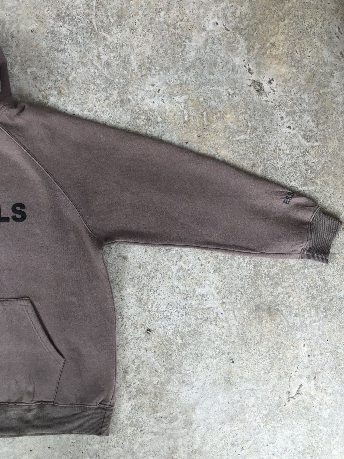 Fear of God Fear Of God Essentials Logo Size US XL / EU 56 / 4 - 4 Thumbnail