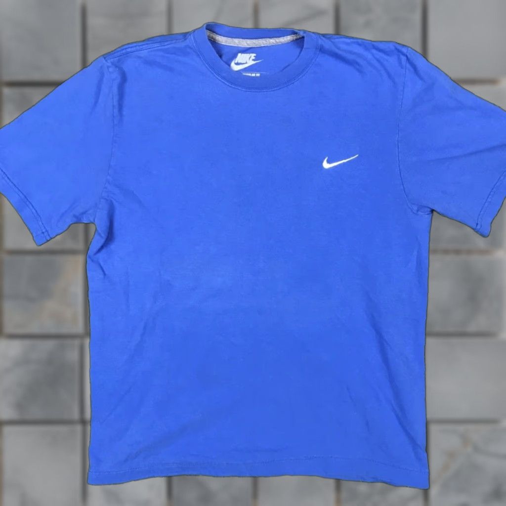 Nike Nike Shirt Mens M Blue White Logo Embroidered Swoosh Check Workout Tshirt Size US M / EU 48-50 / 2 - 1 Thumbnail