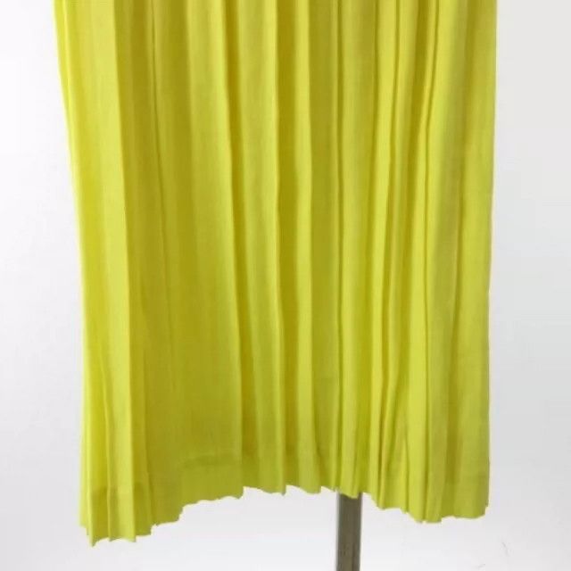 Issey Miyake Issey Miyake size:3 Yellowish-green pleated skirt Size 23" - 2 Thumbnail