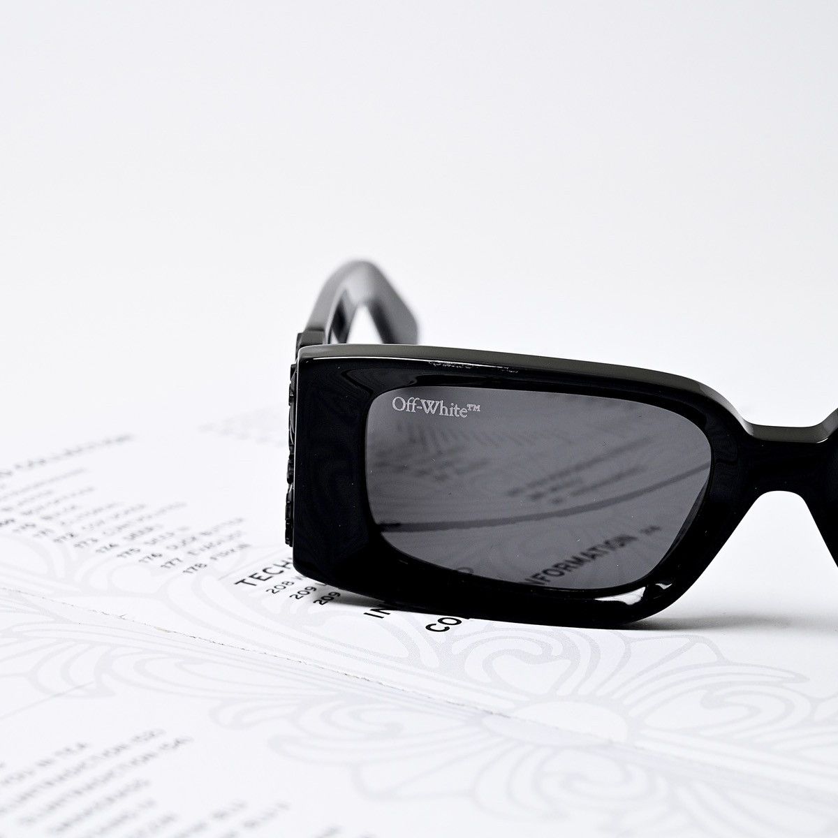 Off-White OFF WHITE ROMA SUNGLASSES Size ONE SIZE - 8 Thumbnail