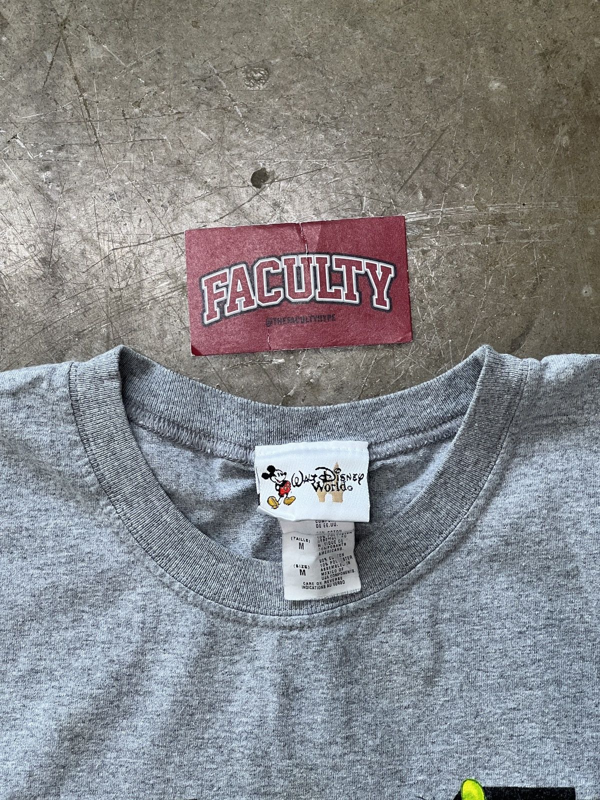 Disney × Vintage Vintage 2004 Disney Mickey Mouse Muscle Shirt Medium Size US M / EU 48-50 / 2 - 3 Thumbnail