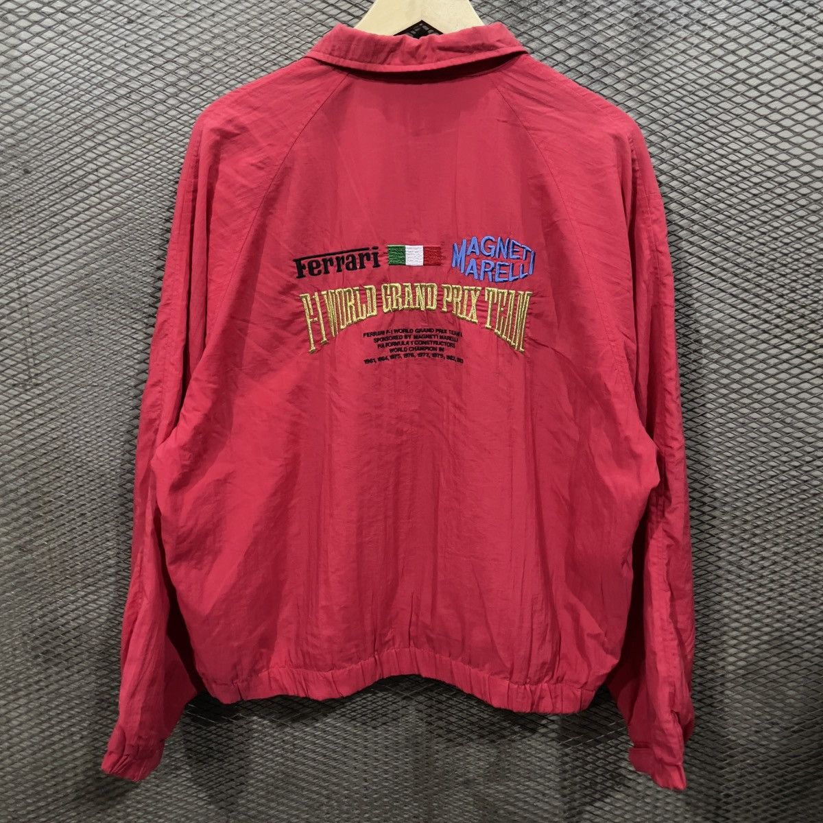 Gear for Sports Magneti Marelli Ferrari Racing Jacket Size US M / EU 48-50 / 2 - 5 Thumbnail