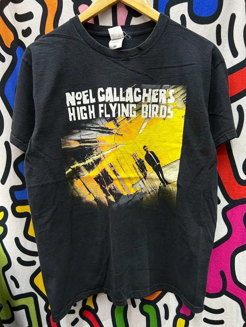 Vintage Vintage 2000s Noel Gallaghers OASIS tshirt size M Size US M / EU 48-50 / 2 - 2 Thumbnail