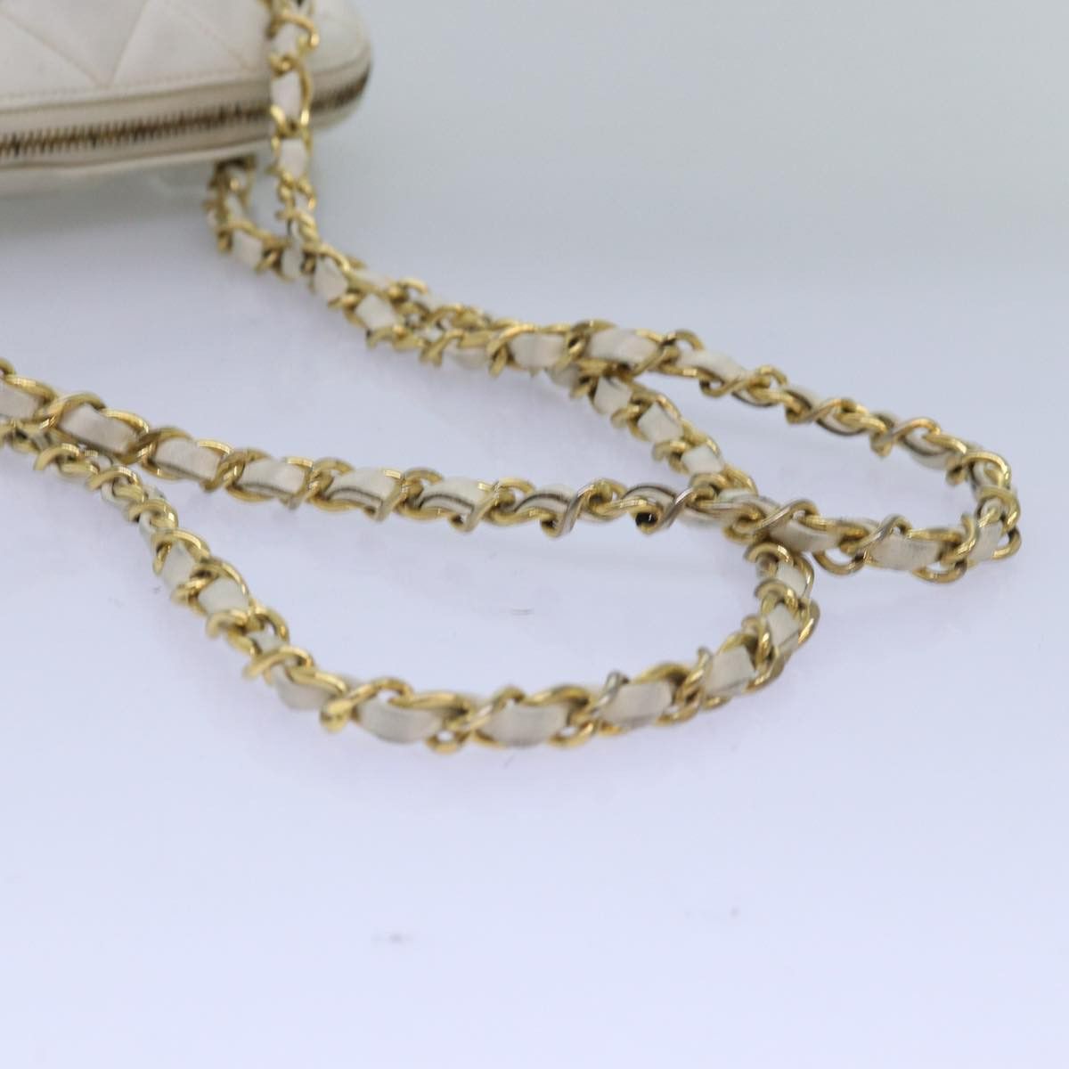 Chanel CHANEL Matelasse Chain Shoulder Bag Leather White CC Size ONE SIZE - 7 Thumbnail