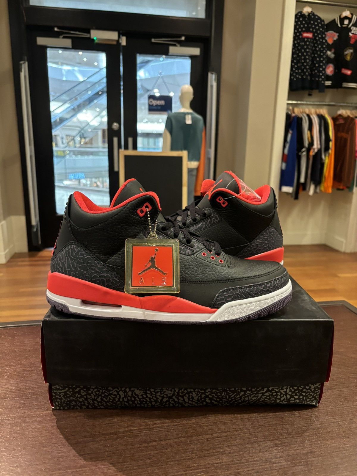 Jordan Brand Jordan 3 Retro ‘Crimson’ Size US 12 / EU 45 - 4 Thumbnail