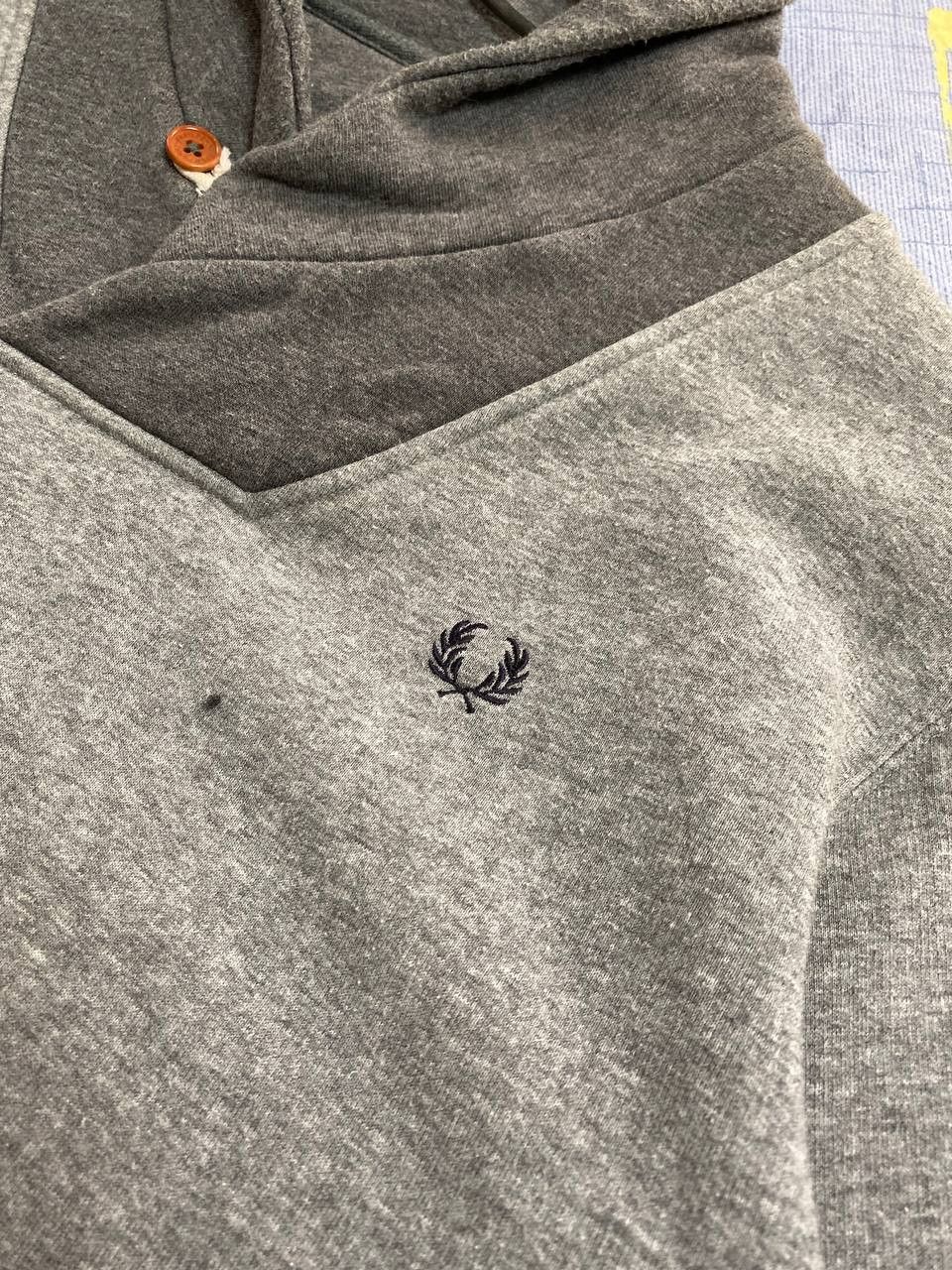 Fred Perry Fred Perry Sweater Logo Y2K Size US XS / EU 42 / 0 - 5 Thumbnail
