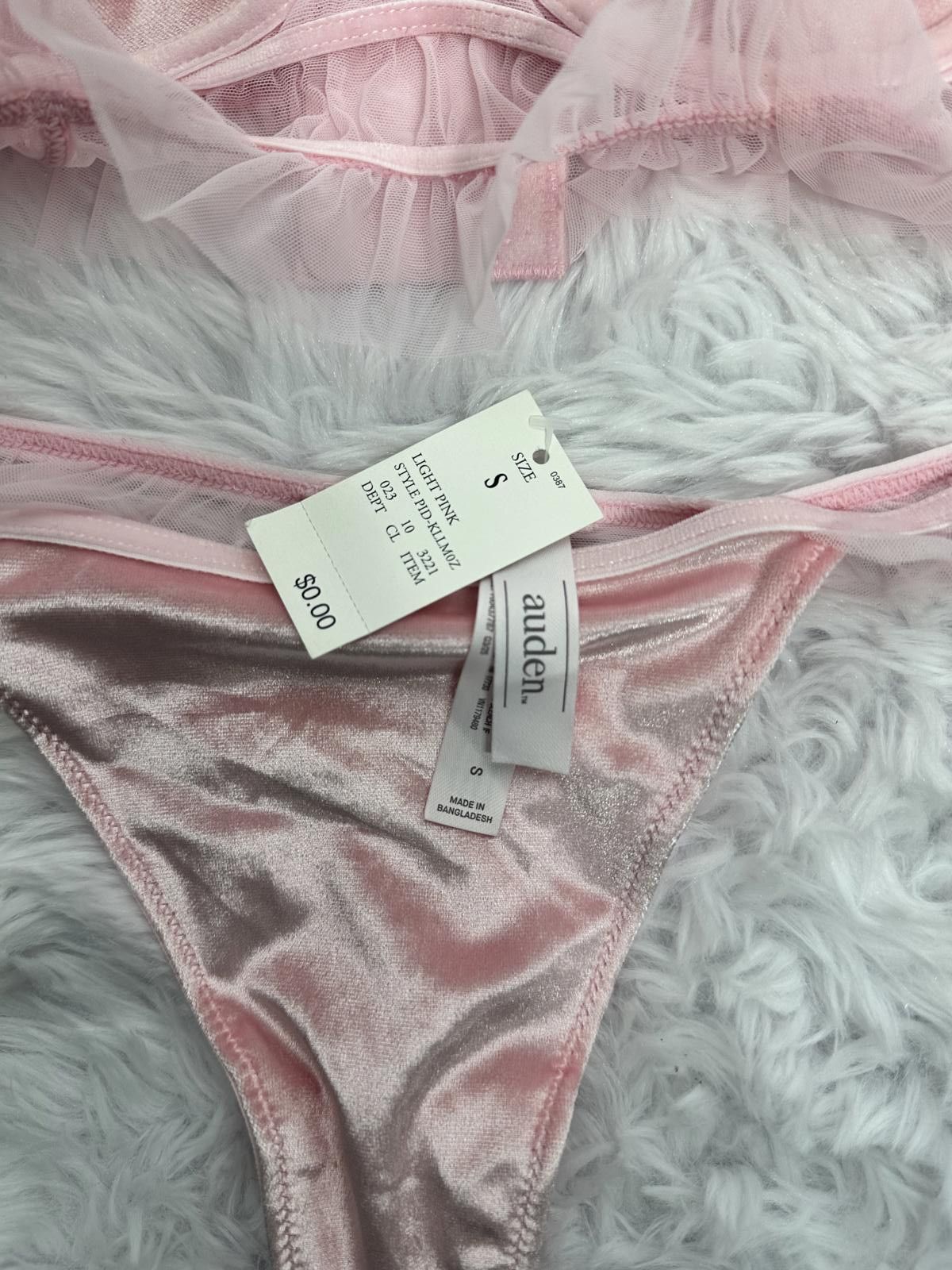 Other Pink Velvet Lingerie Set with Heart-Shaped Crossbody Bag Size ONE SIZE - 6 Thumbnail