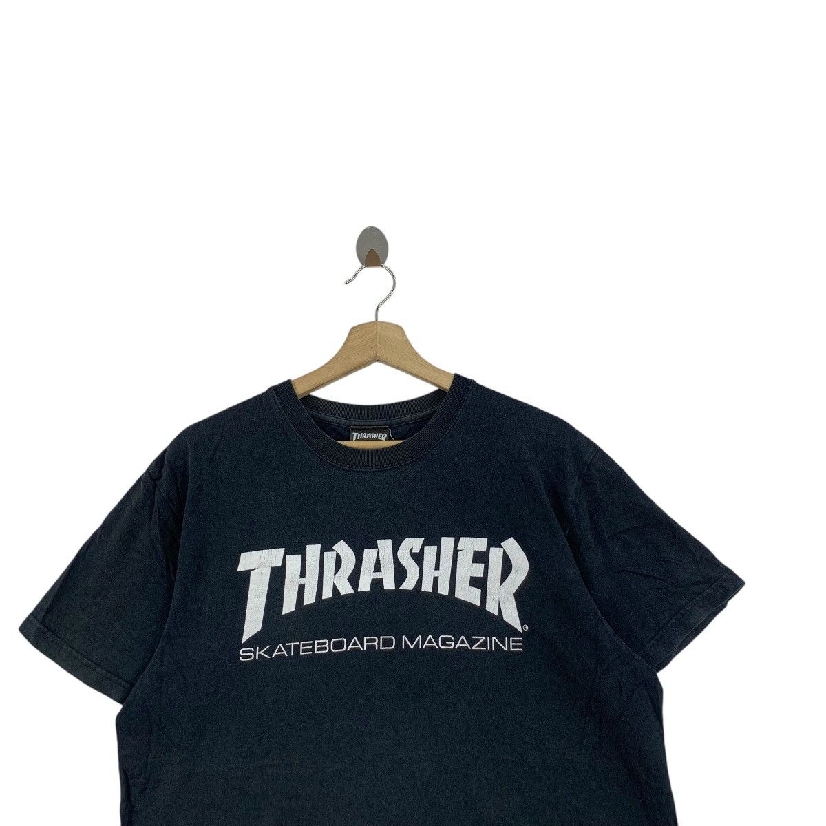 Vintage Vintage TRASHER SKATEBOARD MAGAZINE Tokyo Store Tee Shirt Size US L / EU 52-54 / 3 - 2 Thumbnail