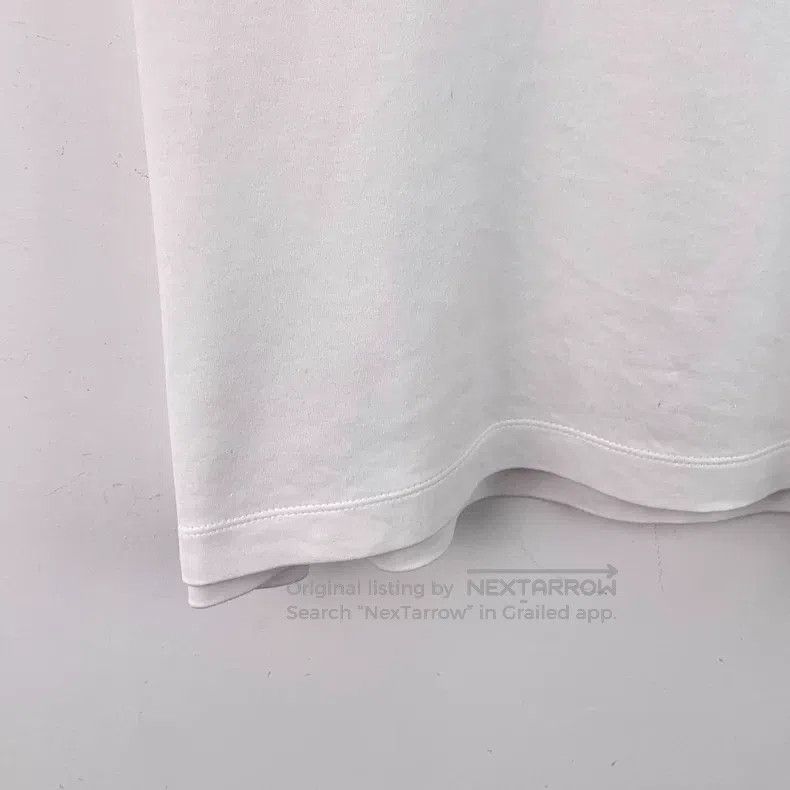 Louis Vuitton Louis Vuitton White V-print cotton crewneck short-sleeve T Size US M / EU 48-50 / 2 - 5 Thumbnail