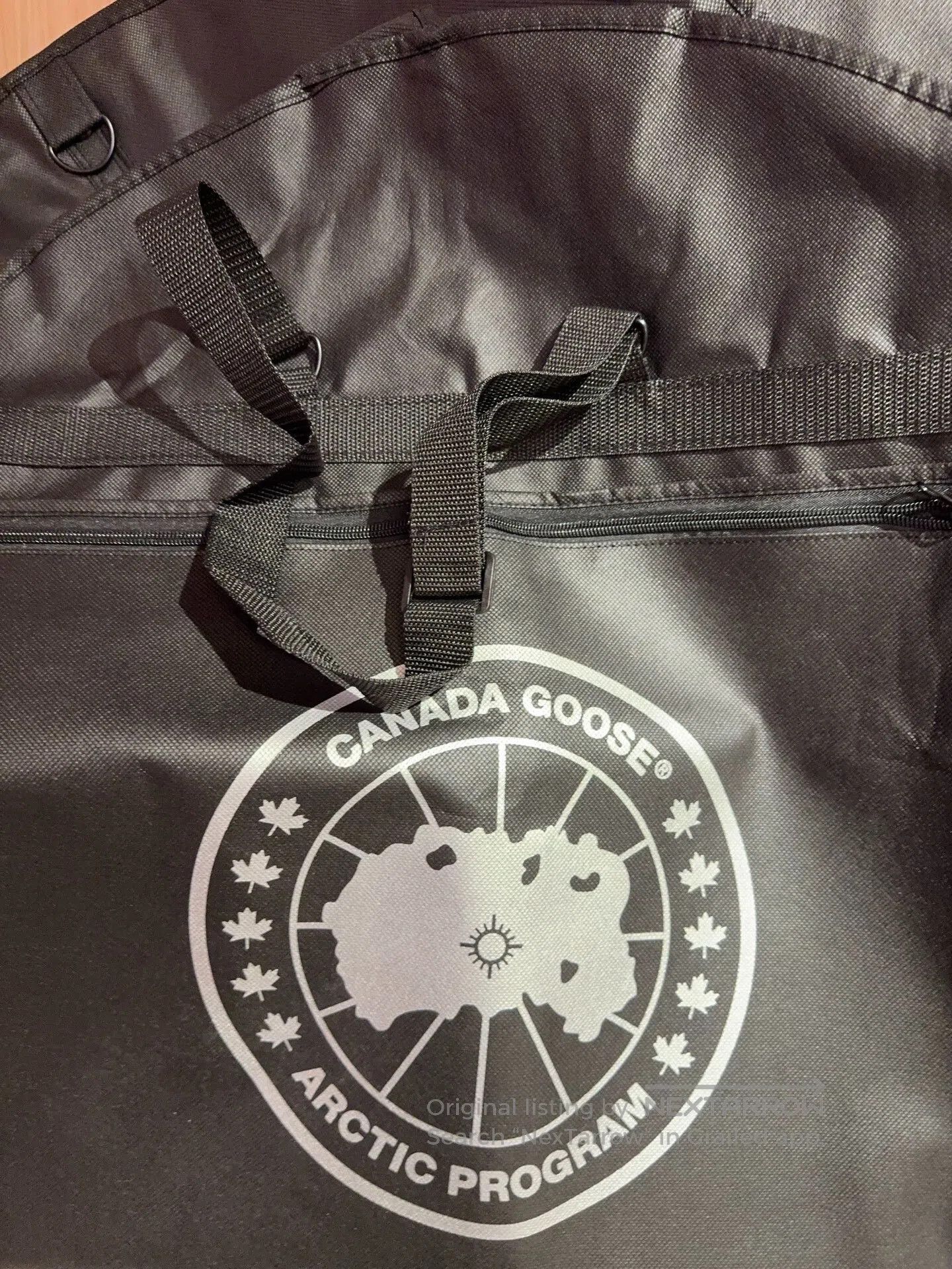 Canada Goose canada goose hooded jacket size m. Size US M / EU 48-50 / 2 - 6 Thumbnail