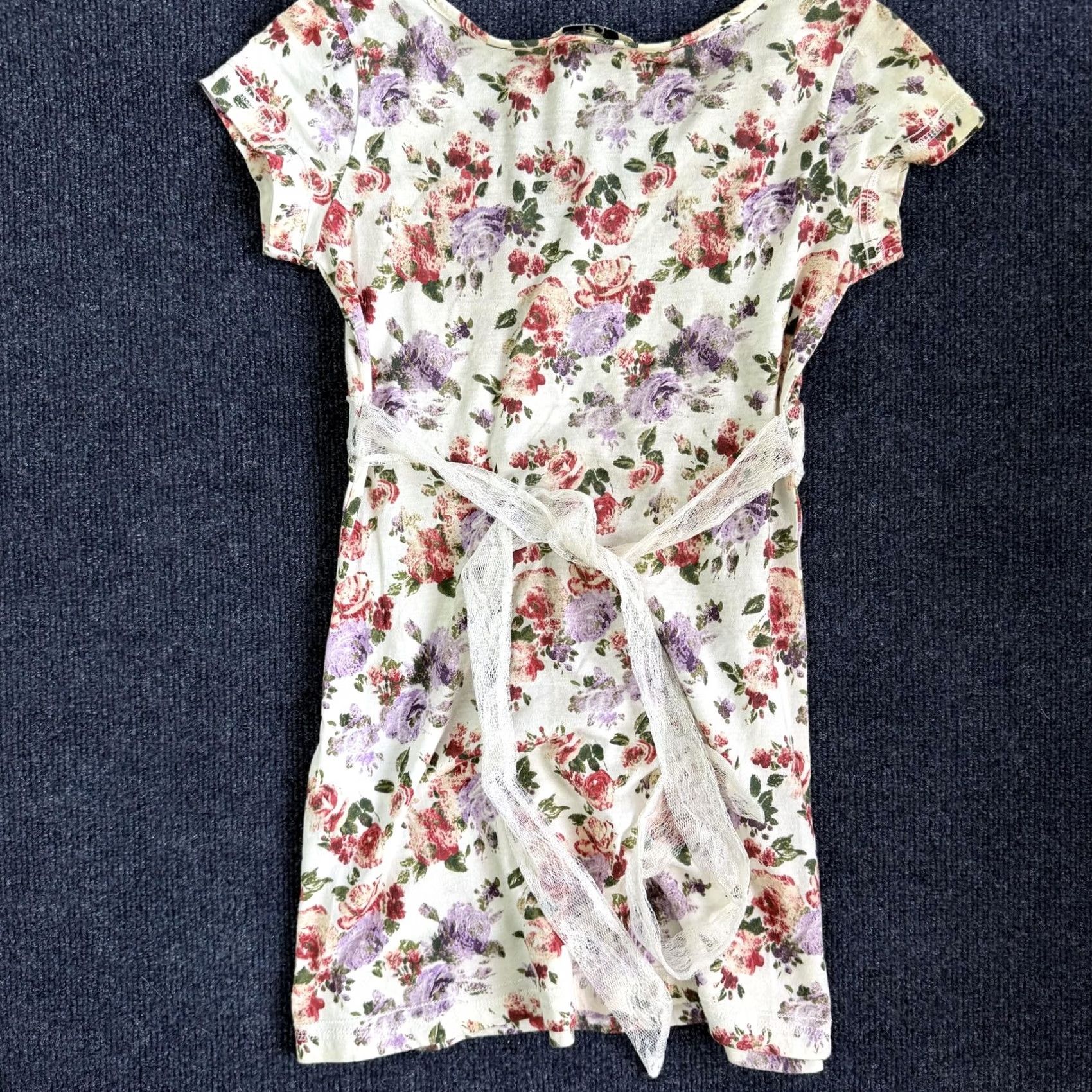 L.E.I. Y2K L.e.i. Blouse Womens Small Floral Lace Belted Tunic Top V Neck Short Sleeve Size S / US 4 / IT 40 - 3 Thumbnail