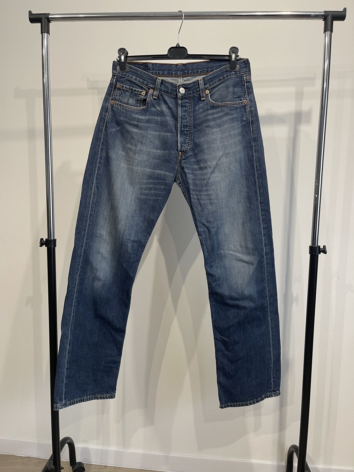 Levi's Vintage Levi’s 501 Levis jeans men’s denim 33 Size US 33 - 1 Thumbnail