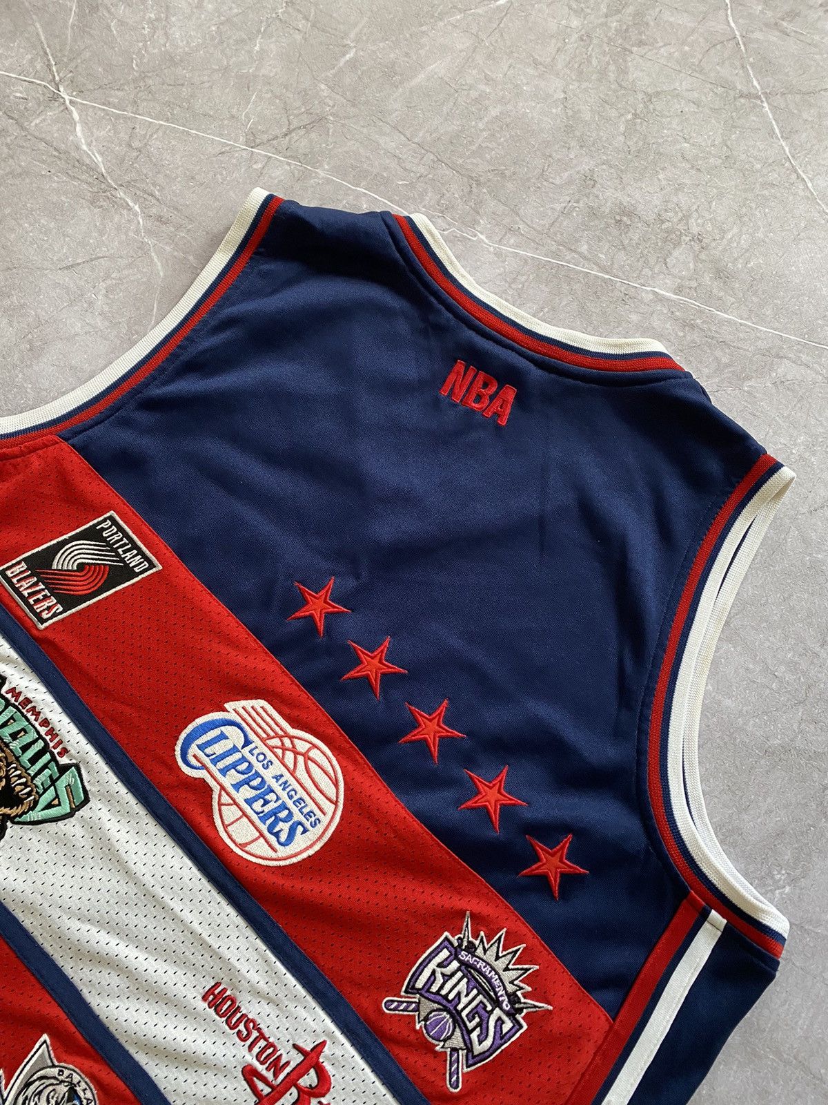 NBA NBA All-Star Game Western Conference 2004 Basketball Jersey Size US XL / EU 56 / 4 - 14 Thumbnail