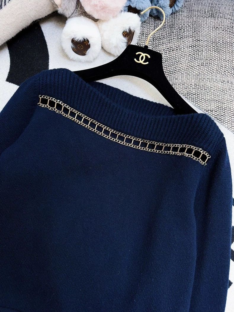 Chanel Chanel Blue Knit Off-Shoulder Top Size M / US 6-8 / IT 42-44 - 3 Thumbnail