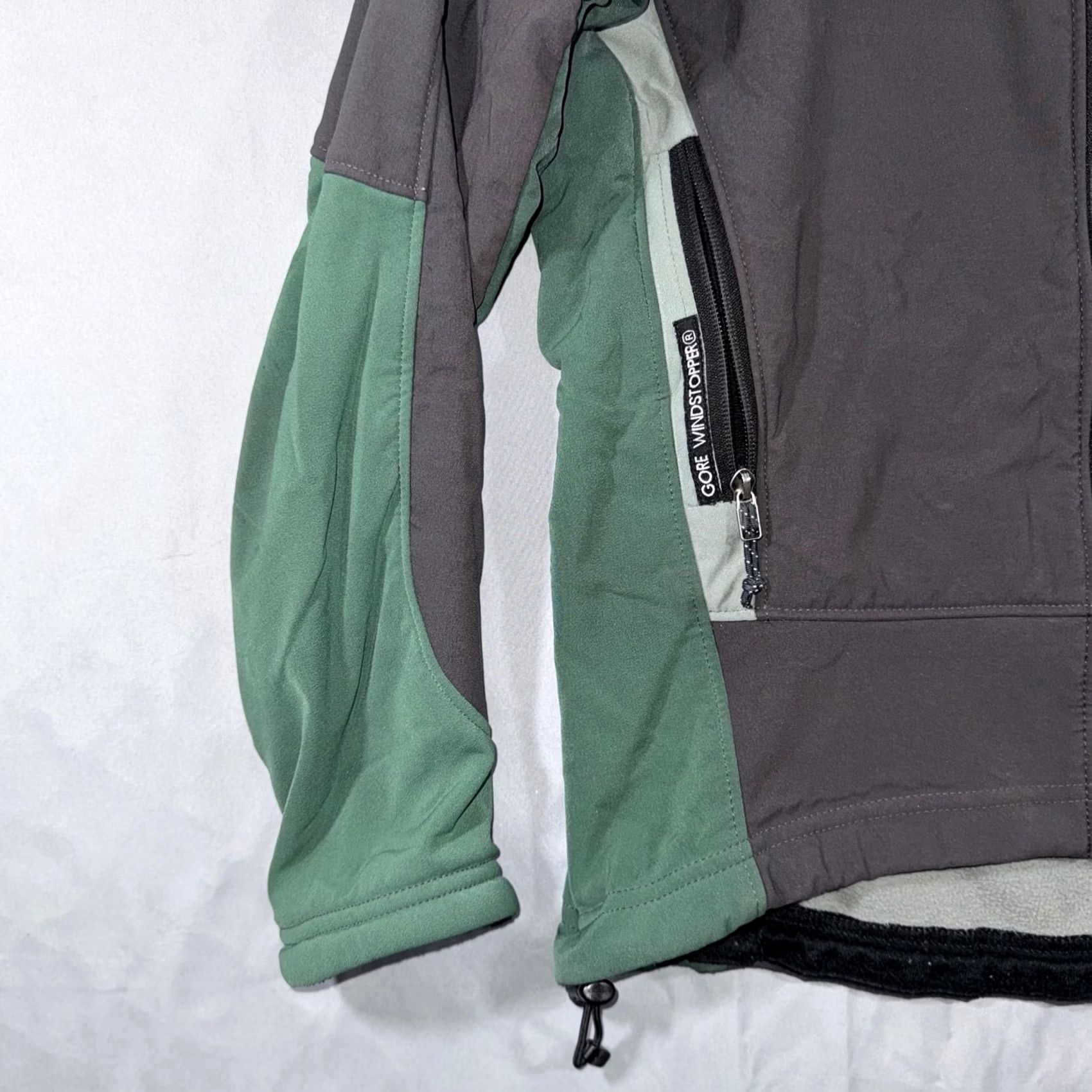 Mountain Hardwear VINTAGE Mountain Hardwear Jacket Womens 8 Gray Gore Windstopper Softshell Windbreaker Zip Pockets Full Zip Lined Outdoor Front Girls Size M / US 6-8 / IT 42-44 - 4 Thumbnail