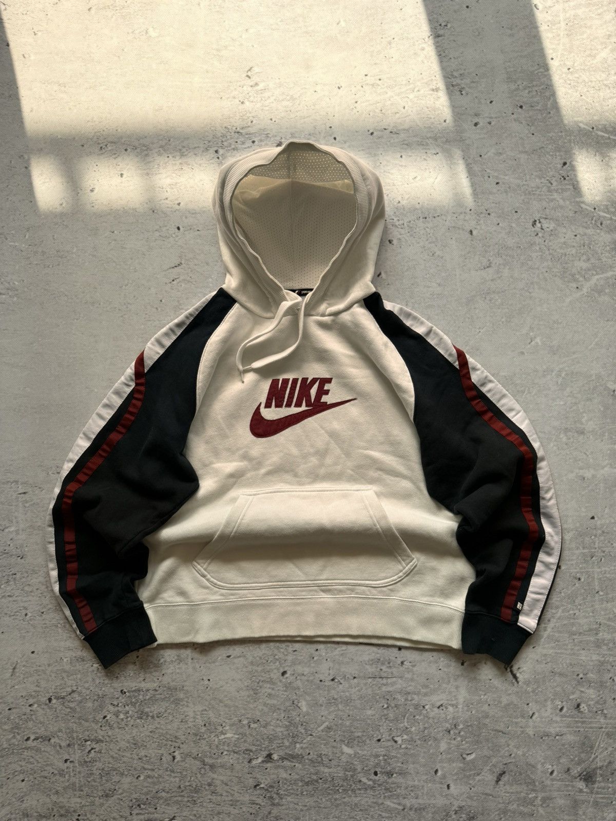 Nike × Vintage NIKE VINTAGE CENTER LOGO OVERSIZE BOXY HOODIE Size US M / EU 48-50 / 2 - 1 Thumbnail