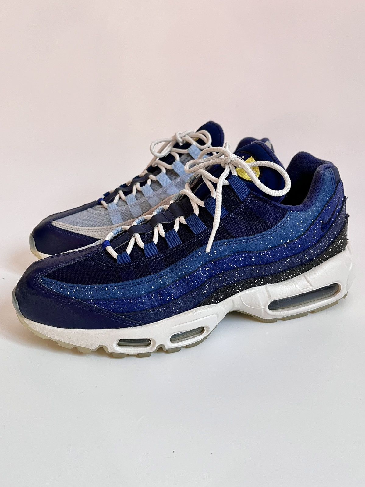 Nike Nike Air Max 95 “Day and Night” Size US 11 / EU 44 - 5 Thumbnail