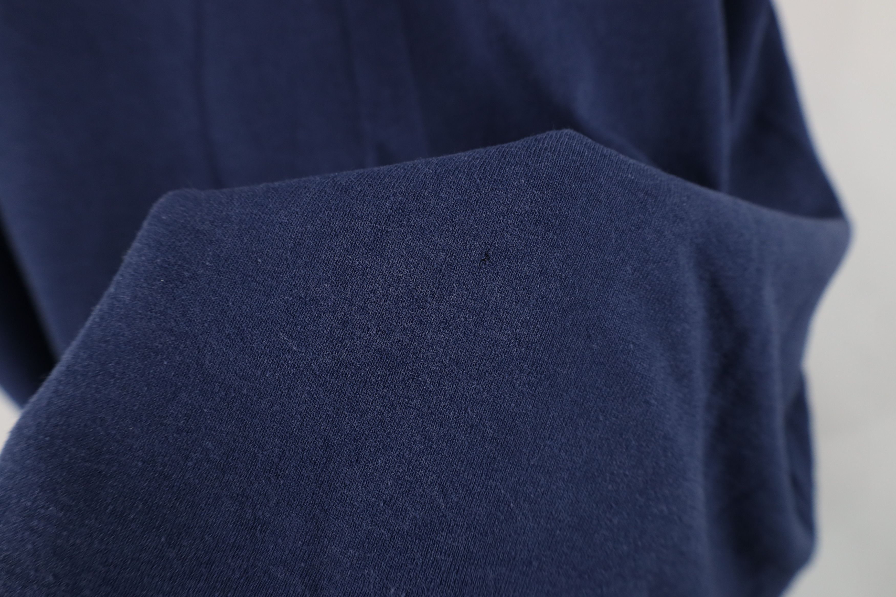 Hanes Vintage 90s Hanes Heavyweight Blank T-Shirt Navy Blue Size US L / EU 52-54 / 3 - 4 Thumbnail