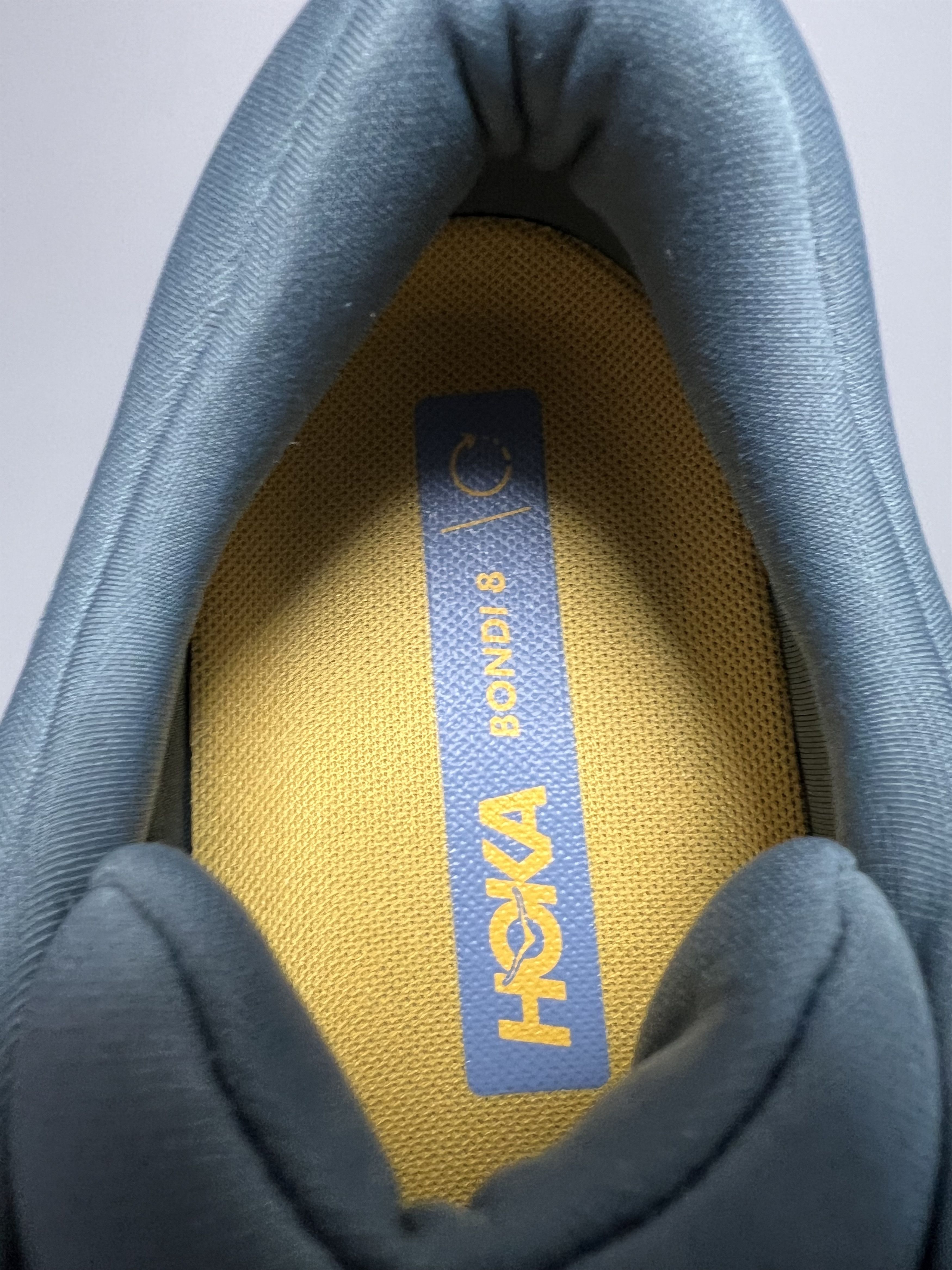Hoka 9.5 EE Hoka One One Bondi 8 Wide Running Shoes Gym Walking Size US 9.5 / EU 42-43 - 8 Thumbnail