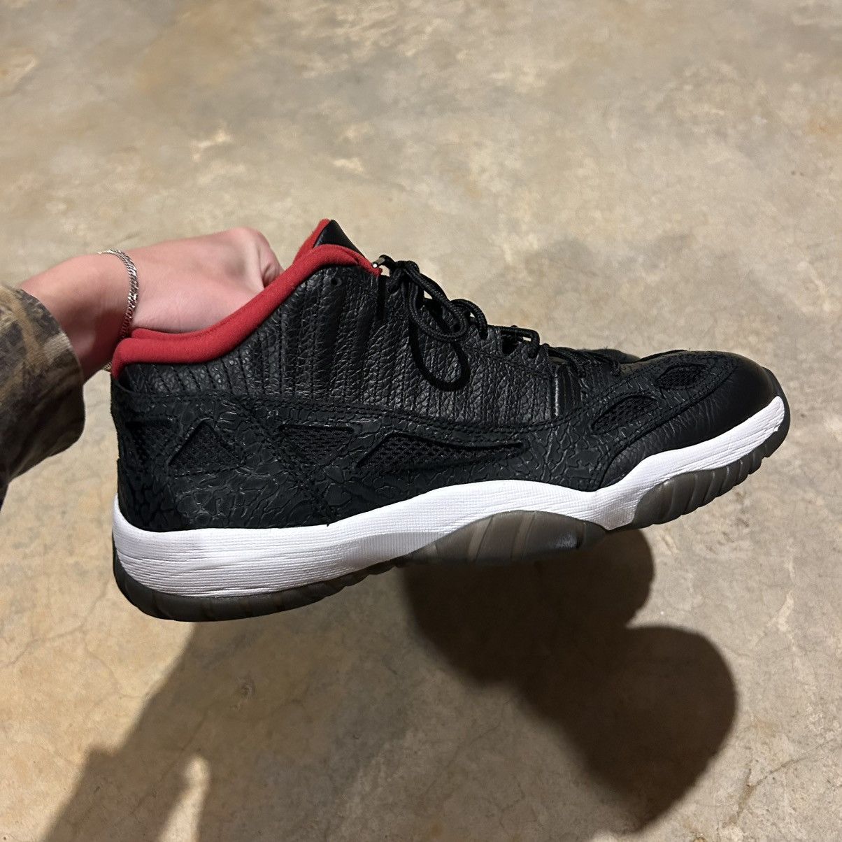 Air Jordan 11 Retro Low IE Black Varsity Red 2011 US 11.5