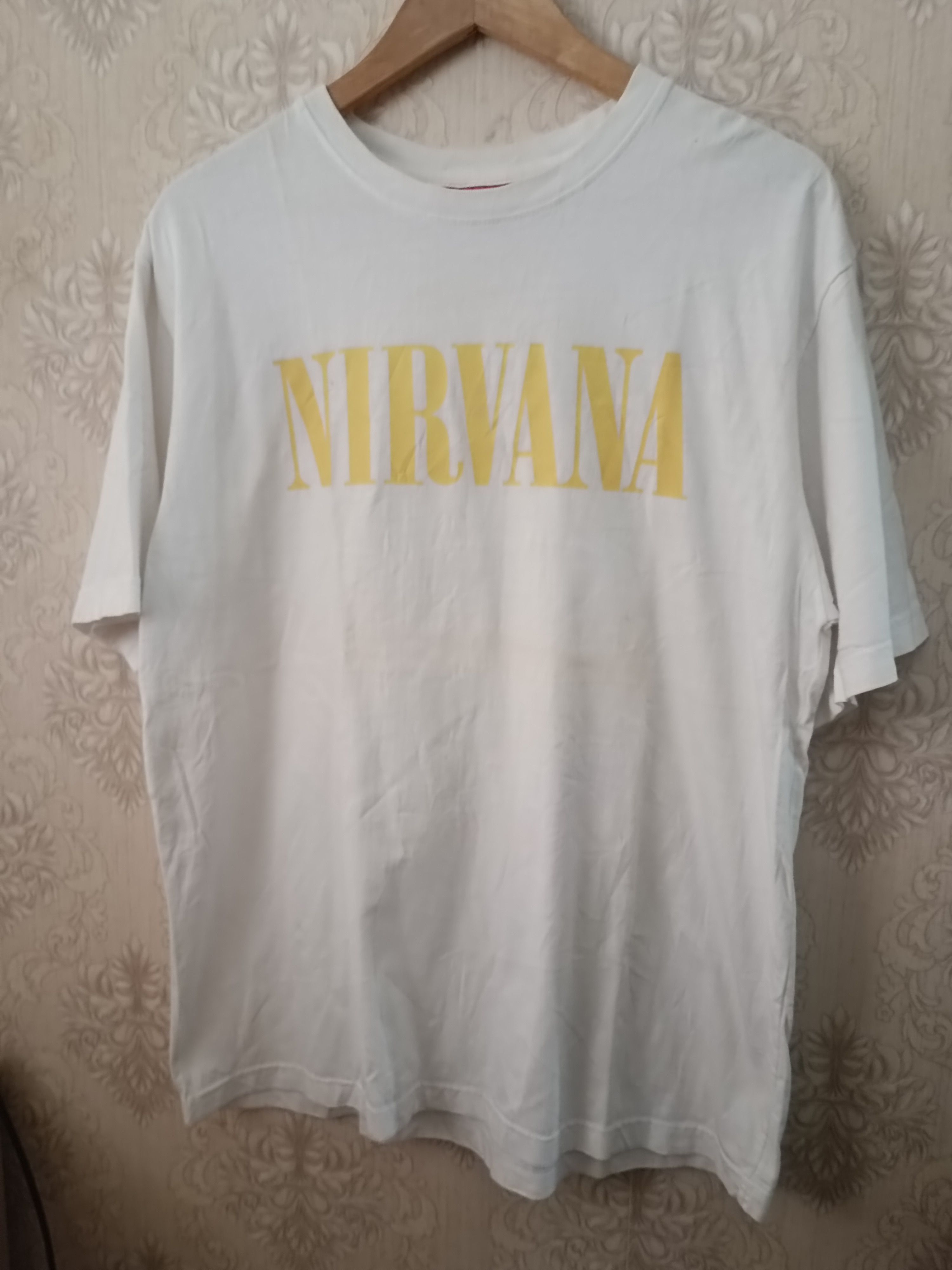 Band Tees ♦️Nirvana Smiley Big Logo T Shirt Size US L / EU 52-54 / 3 - 2 Thumbnail