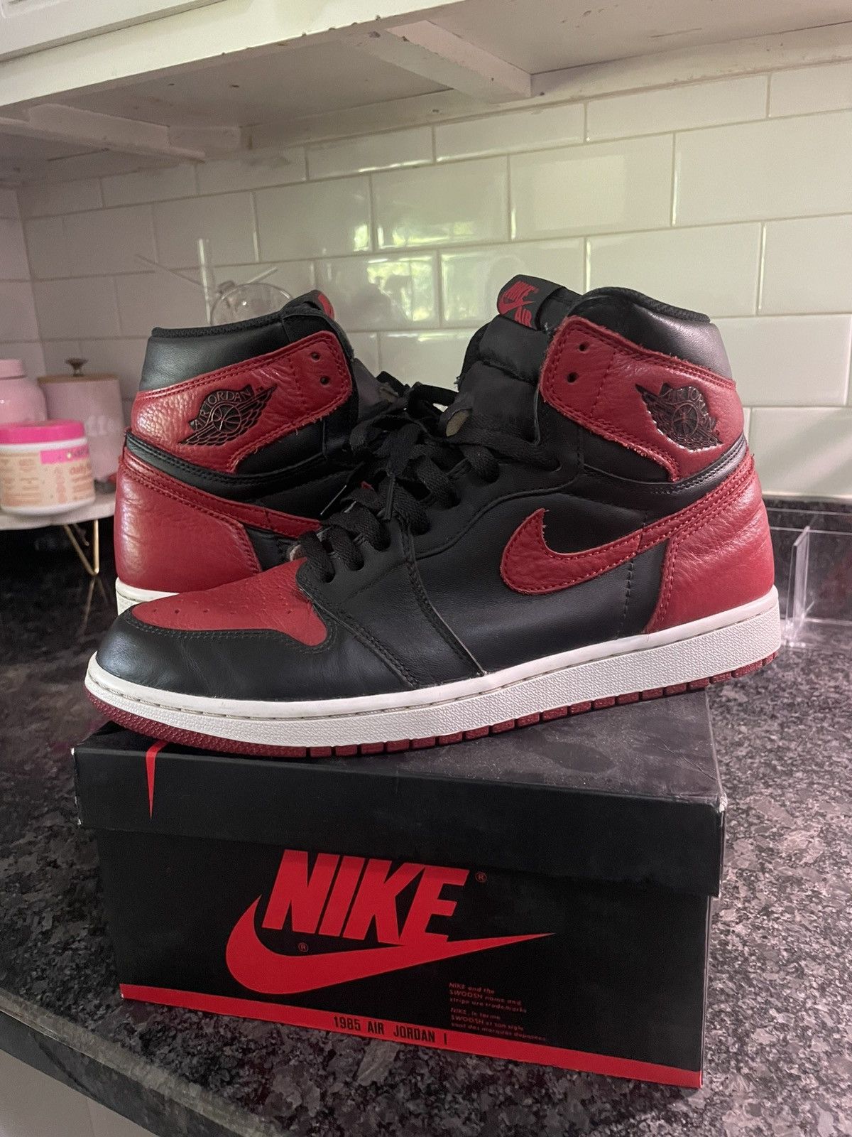 Air jordan 1 High OG Banned 2016