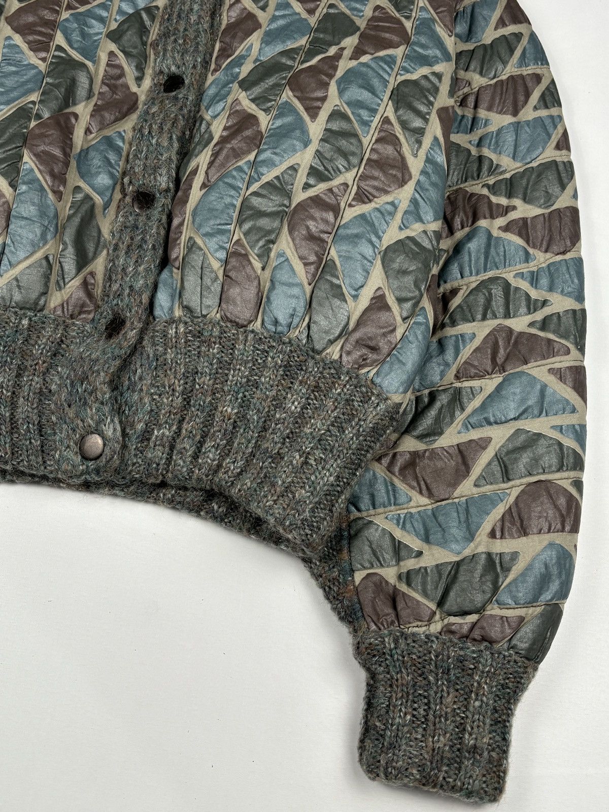 Issey Miyake 1980s Archived Quilted Pattern Wool Knit Jacket Size US L / EU 52-54 / 3 - 8 Thumbnail