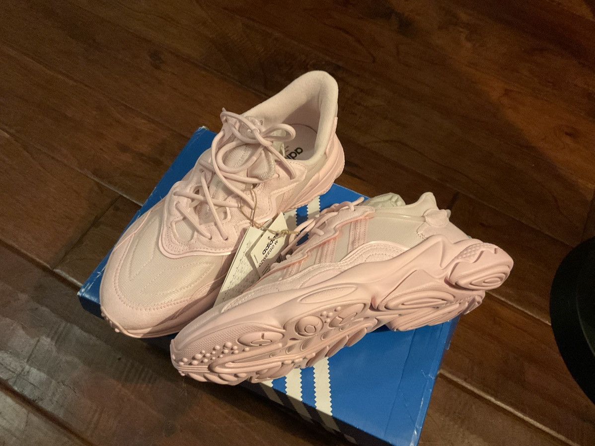 Adidas Women’s Pink Adidas Ozweego Size US 9.5 / IT 39.5 - 10 Thumbnail