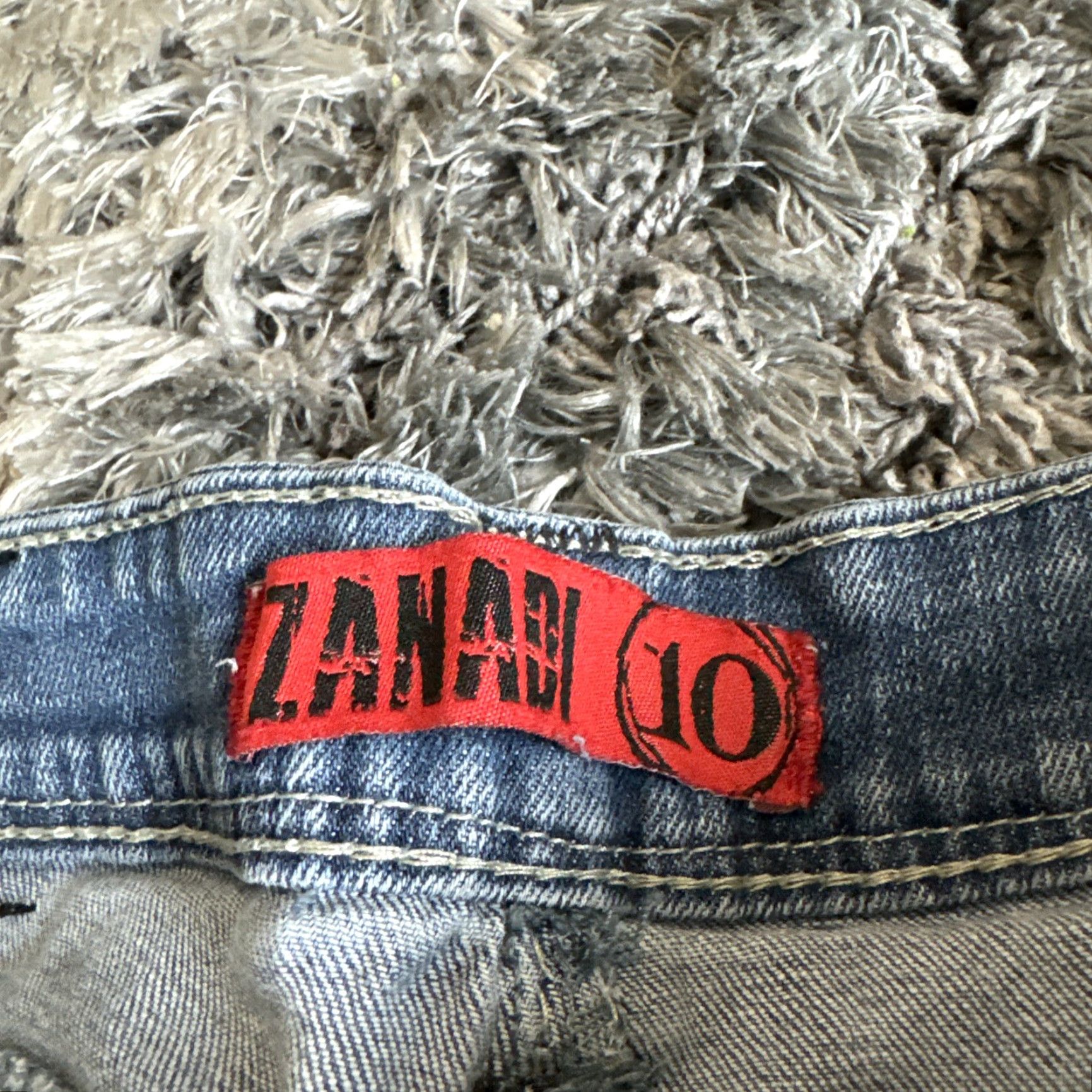 Vintage VINTAGE Zana Di Short’s Women’s 10 Blue Jean Light Wash 4" Inseam Cargo Jeans Women Mens? Size 32" / US 10 / IT 46 - 5 Thumbnail