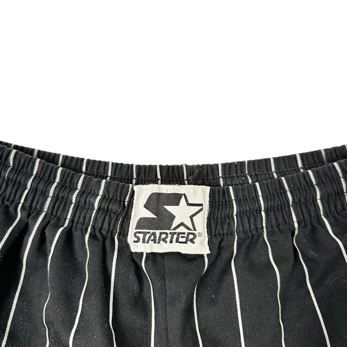 NFL × Starter × Vintage Vintage Starter Los Angeles Raiders Pinstripe Hat & Shorts Size US 30 / EU 46 - 4 Thumbnail