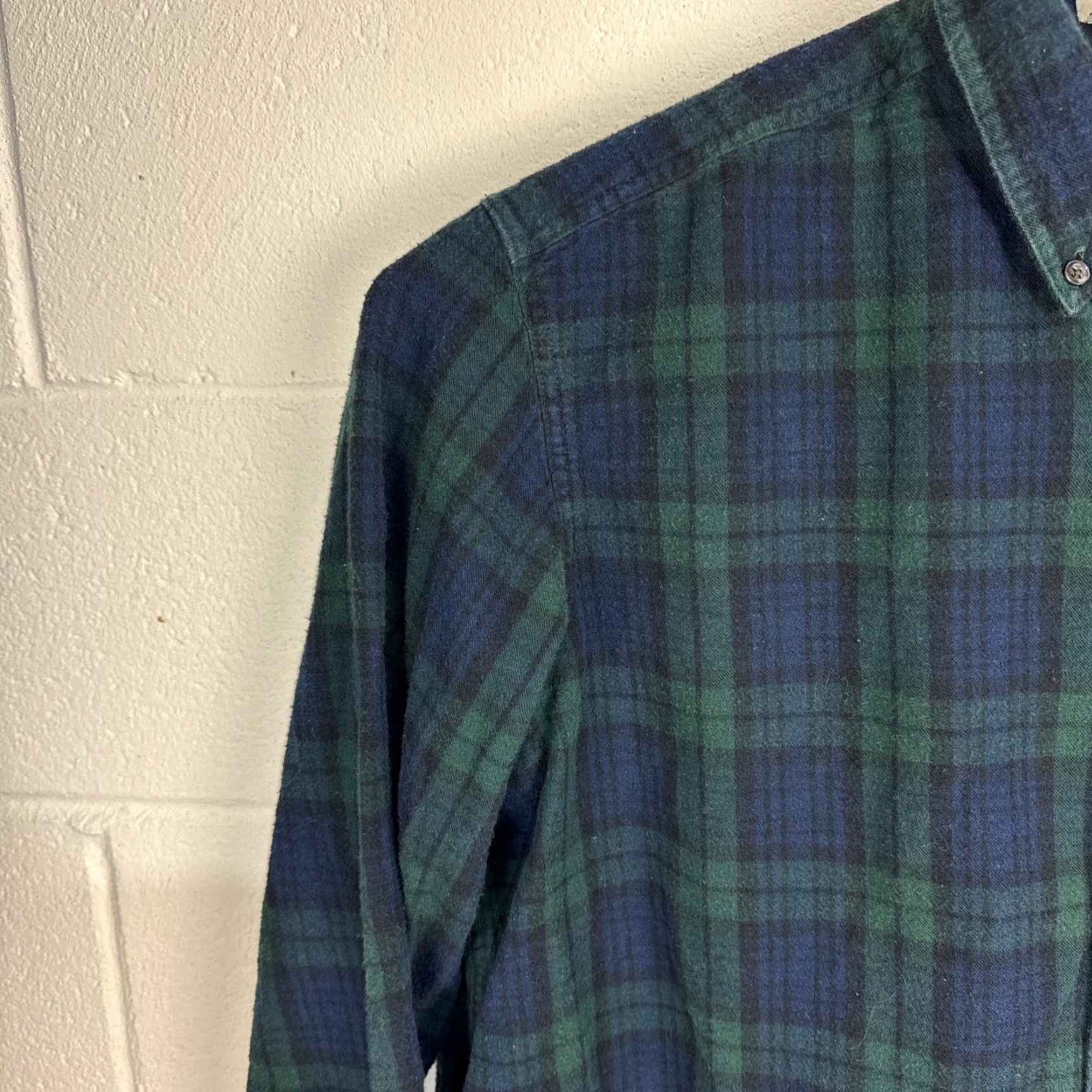 Vintage VINTAGE LL Bean Men’s Flannel Shirt XL Long Sleeve Green Blue Scotch Plaid Pocket Button-Down Career Casual 90s Mens Size US XL / EU 56 / 4 - 4 Thumbnail