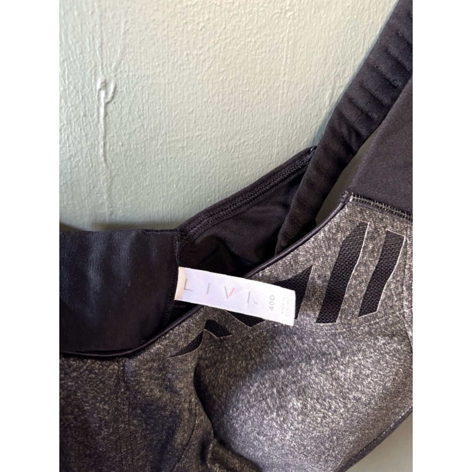 Vintage Livi Womens Gray Athletic Sports Bra Size 40D Size ONE SIZE - 3 Thumbnail