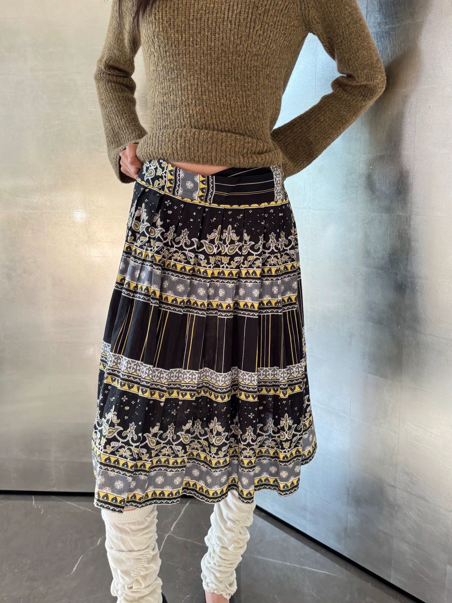 Limi Feu Limi Feu Ethnic Pattern Pleated Skirt S Size 26" / US 2 / IT 38 - 1 Thumbnail
