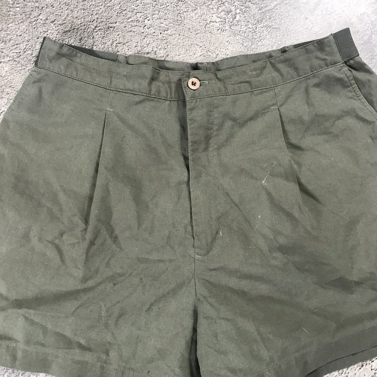 Vintage Vintage Nike Swoosh Shorts Relaxed Fit Streetwear Y2K 32 Size US 32 / EU 48 - 3 Thumbnail
