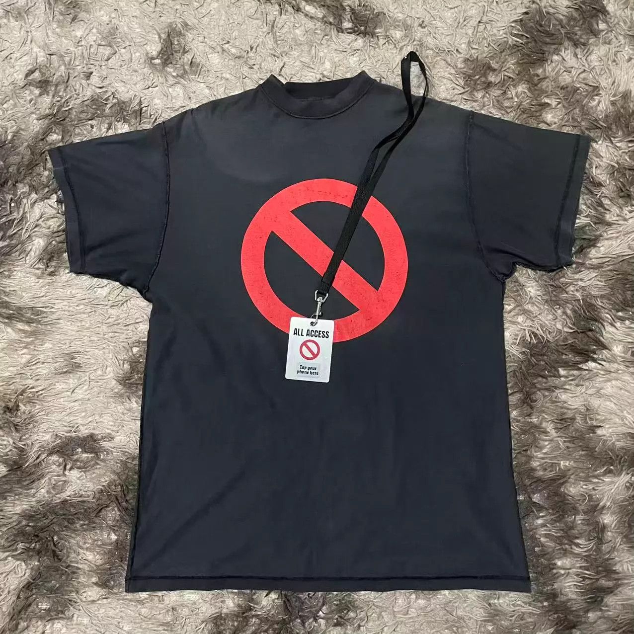 Balenciaga Balenciaga BFRND Forbidden Band Reverse Short Sleeve Black Size US S / EU 44-46 / 1 - 1 Thumbnail