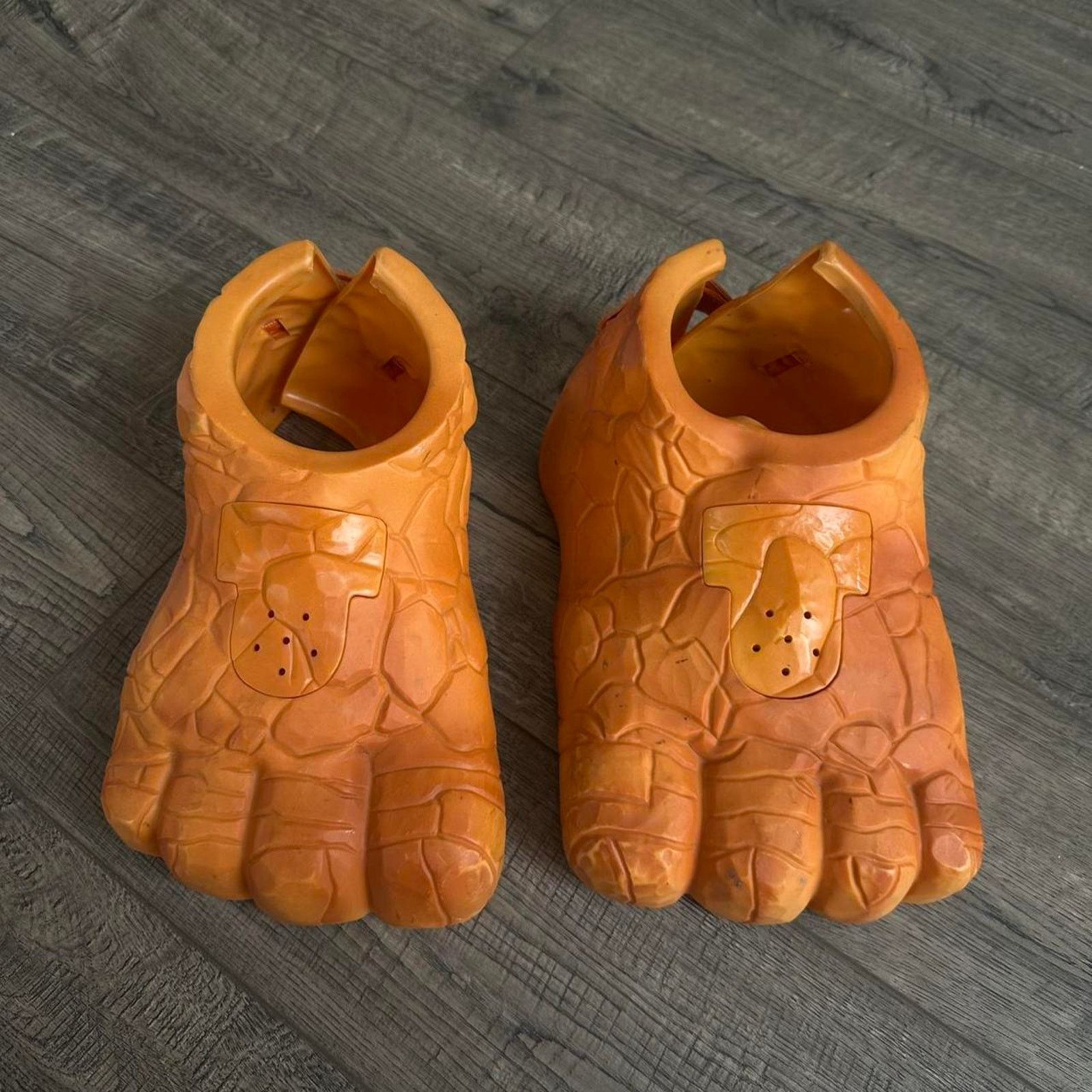 Marvel Comics × Vintage 2005 Marvel Fantastic 4 Four Movie Promo Thing Feet Size ONE SIZE - 2 Thumbnail