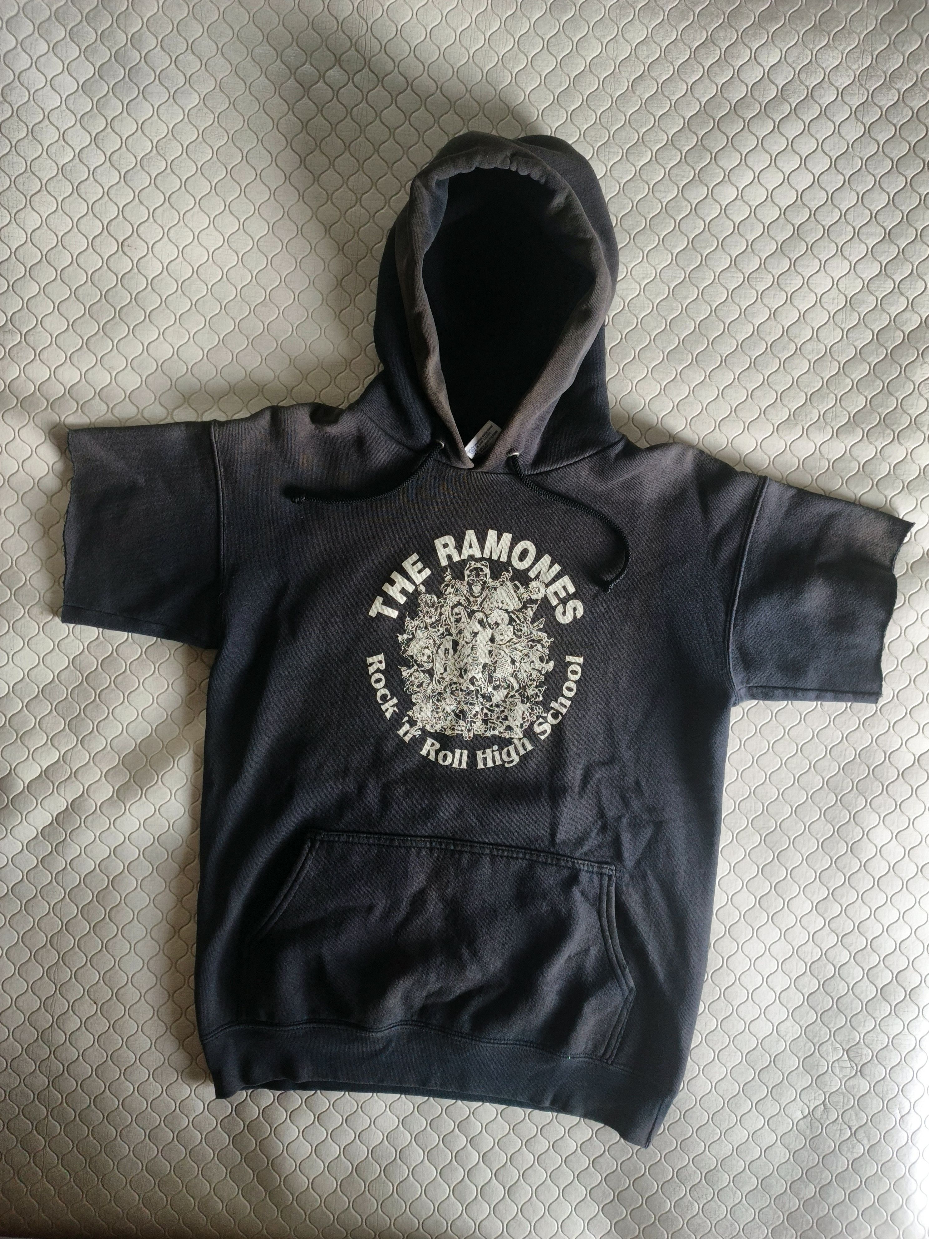 Vintage Vintage Ramones Size US S / EU 44-46 / 1 - 1 Thumbnail