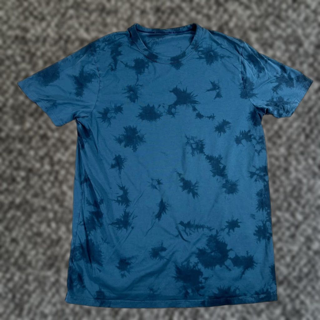 Lululemon Lululemon T-Shirt Mens Basic Short Sleeve Crew Neck Blue Tie Dye Size M Size US M / EU 48-50 / 2 - 1 Thumbnail