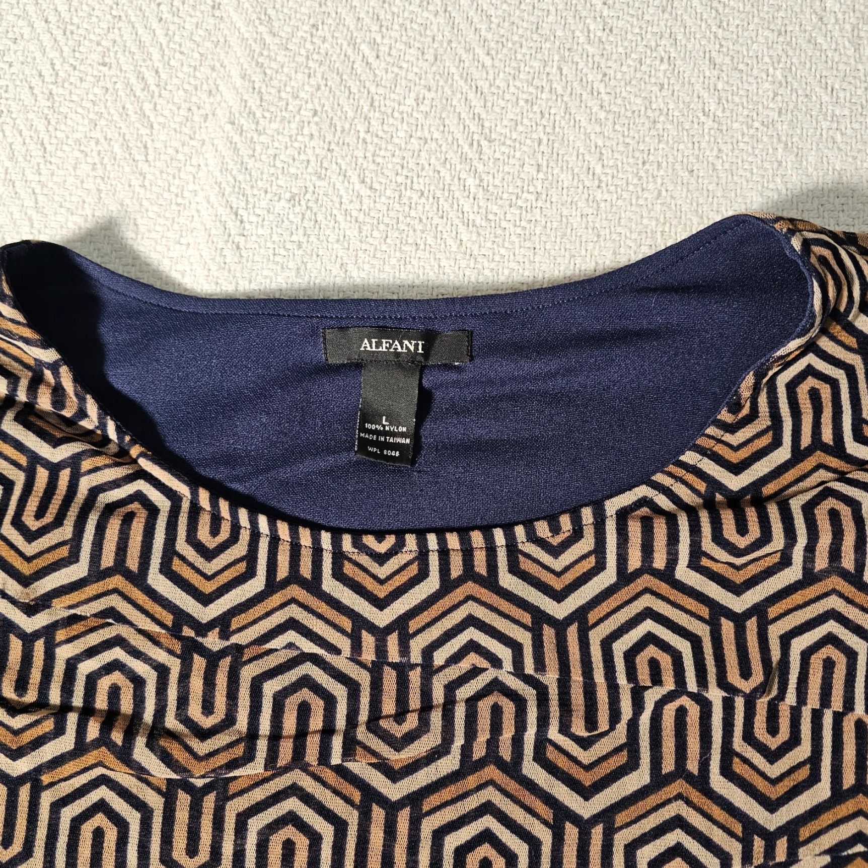 Alfani Alfani Blouse Adult Medium Brown Geometric Nylon Pullover Ruffle Casual Womens Size M / US 6-8 / IT 42-44 - 6 Thumbnail
