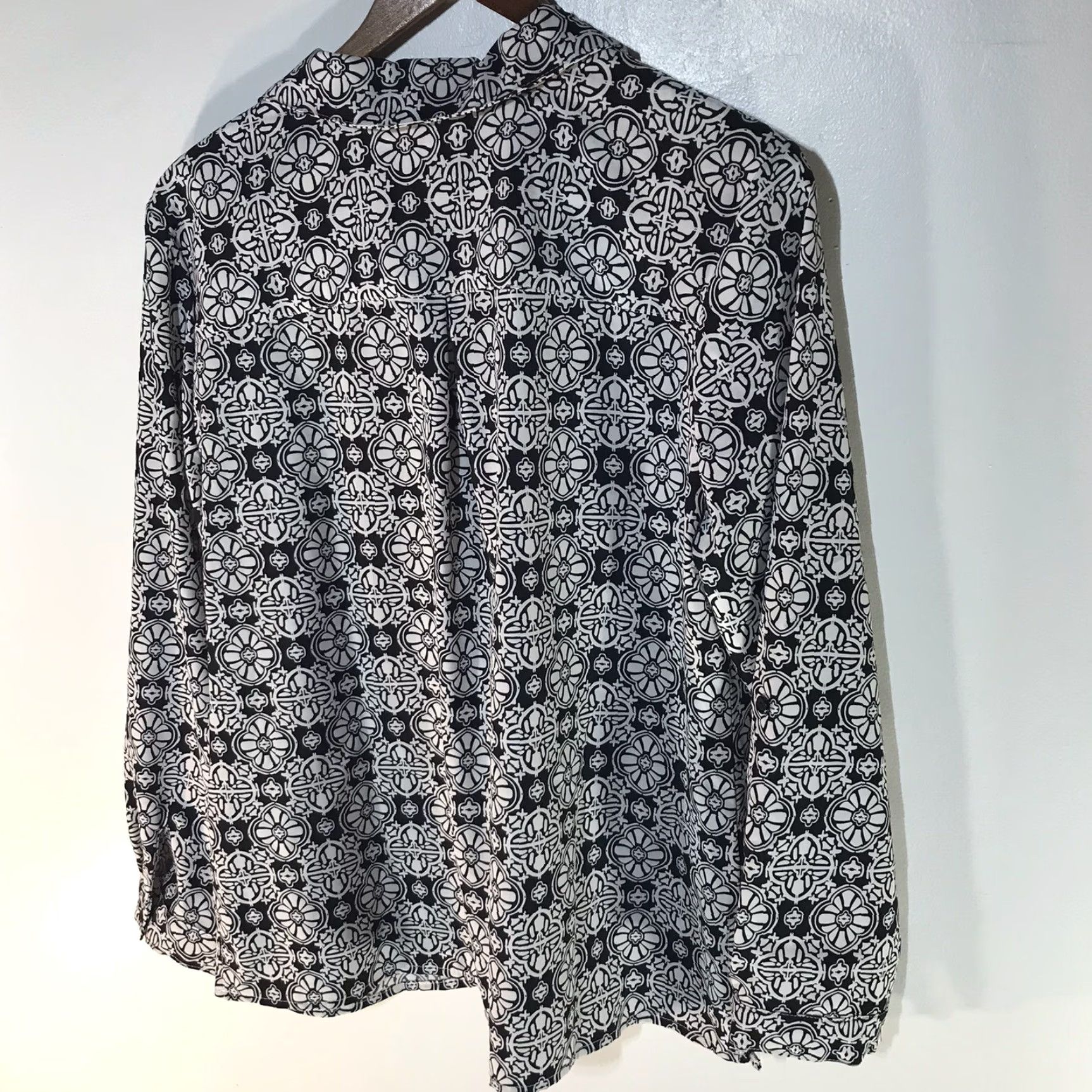 Vintage Kim Rogers Petite Blk/Wht Geometric Button Up Dress Shirt Womens Size PXL Size XL / US 12-14 / IT 48-50 - 5 Thumbnail