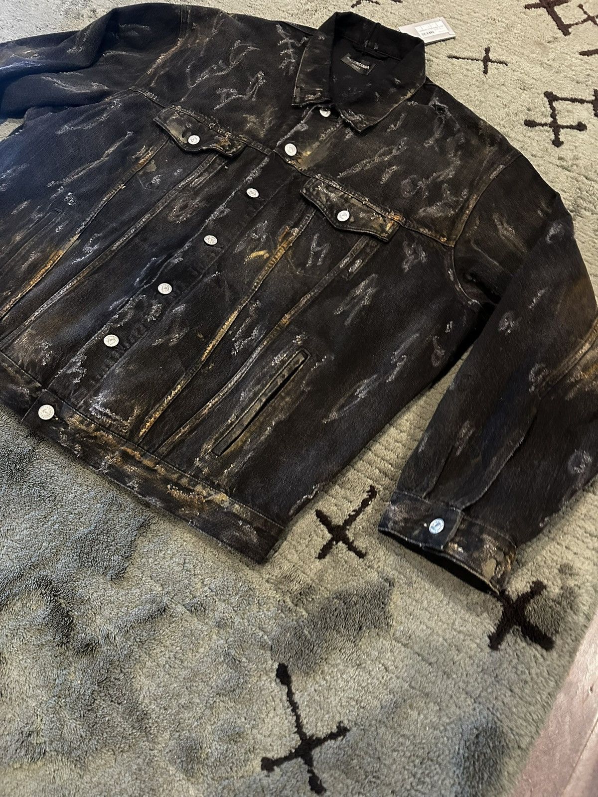Balenciaga Balenciaga “Mud Show” Thrashed Oversized Black Denim jacket Size US XL / EU 56 / 4 - 3 Thumbnail