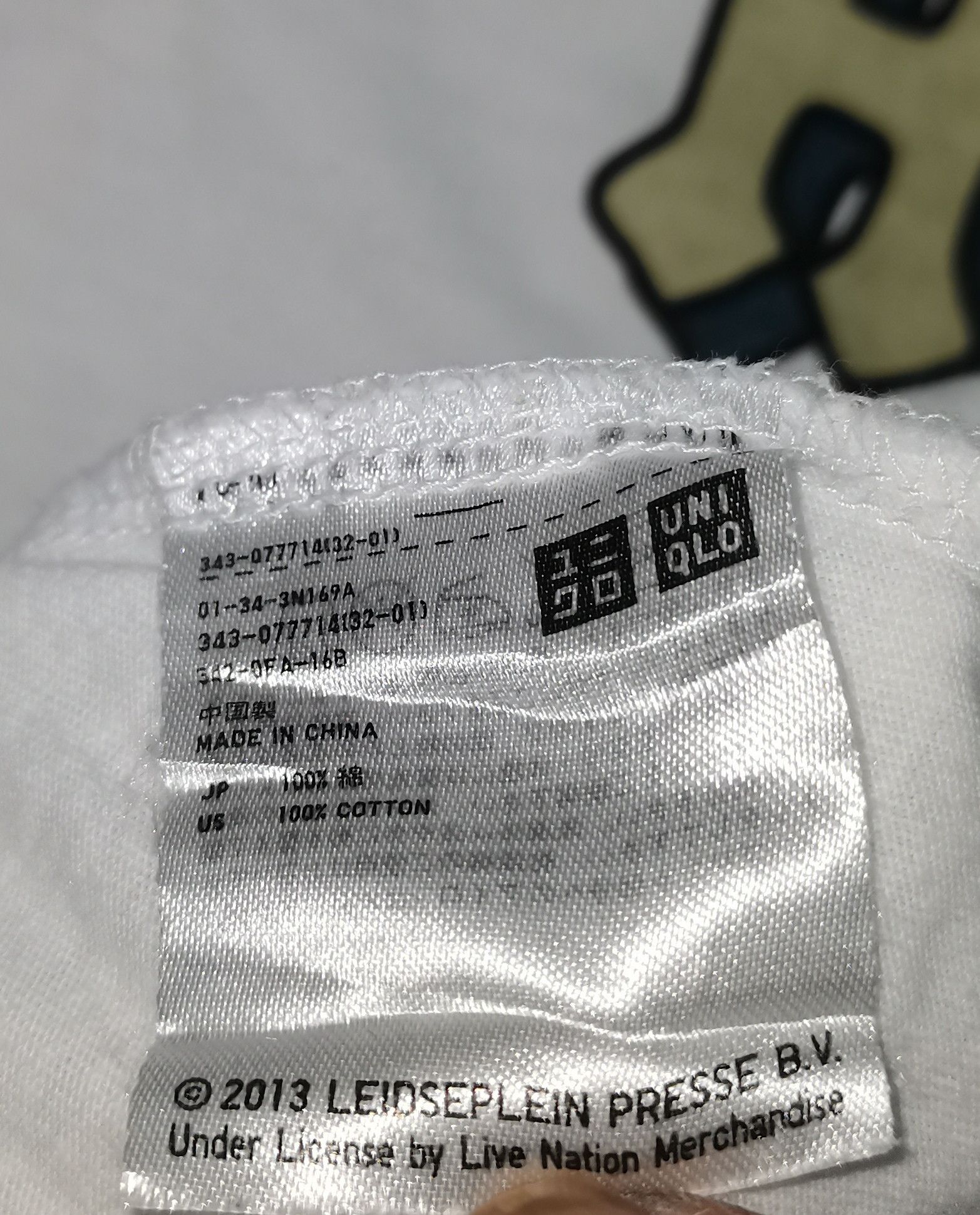 Band Tees ACDC X UNIQLO ©2013 Size US S / EU 44-46 / 1 - 4 Thumbnail