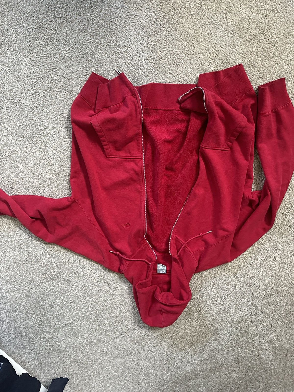 Vintage VINTAGE RED NIKE ZIP UP Size US XL / EU 56 / 4 - 1 Thumbnail