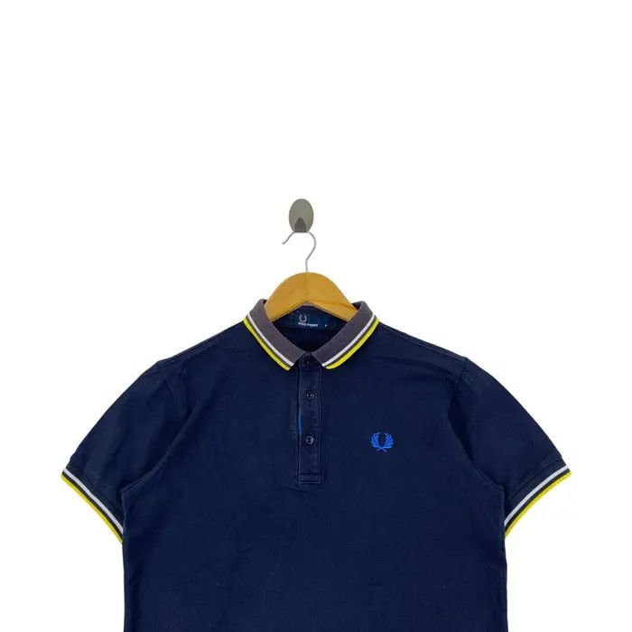 Fred Perry FRED PERRY LONDON Twin Tipped Laurel Wreath Polo Size US M / EU 48-50 / 2 - 2 Thumbnail