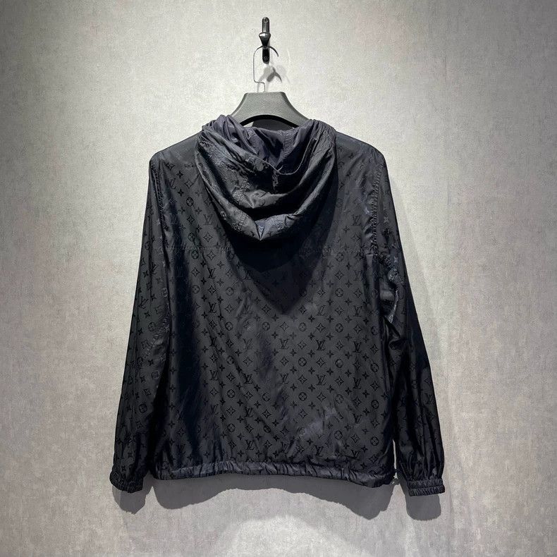 Louis Vuitton LOUIS VUITTON Reversible hooded jacket with full logo print Size US S / EU 44-46 / 1 - 4 Thumbnail